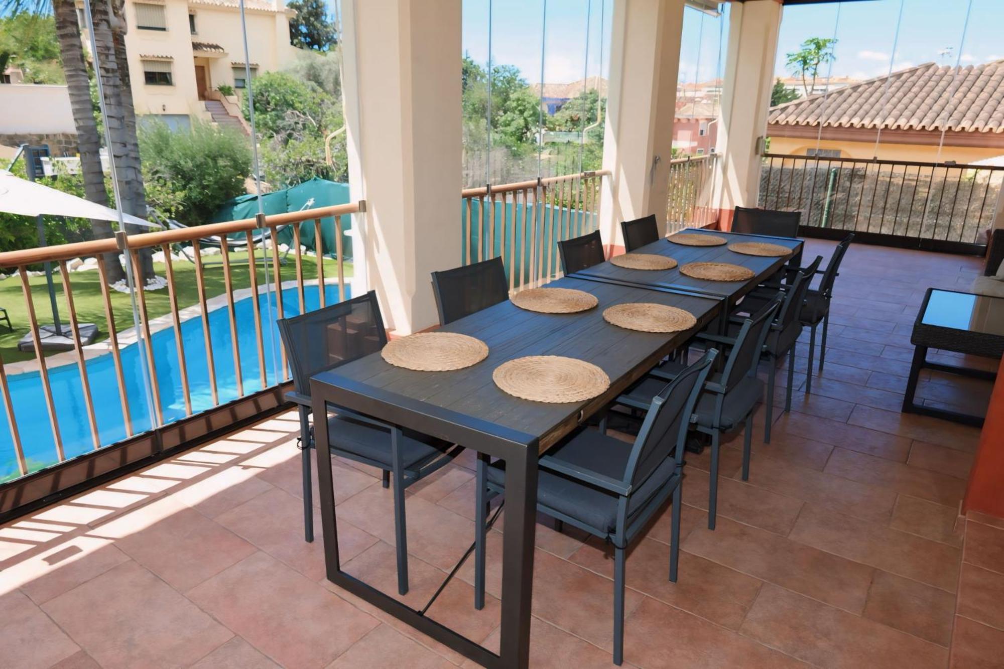 Precioso - Piscina- Garaje Privado- Jardin Holiday home *