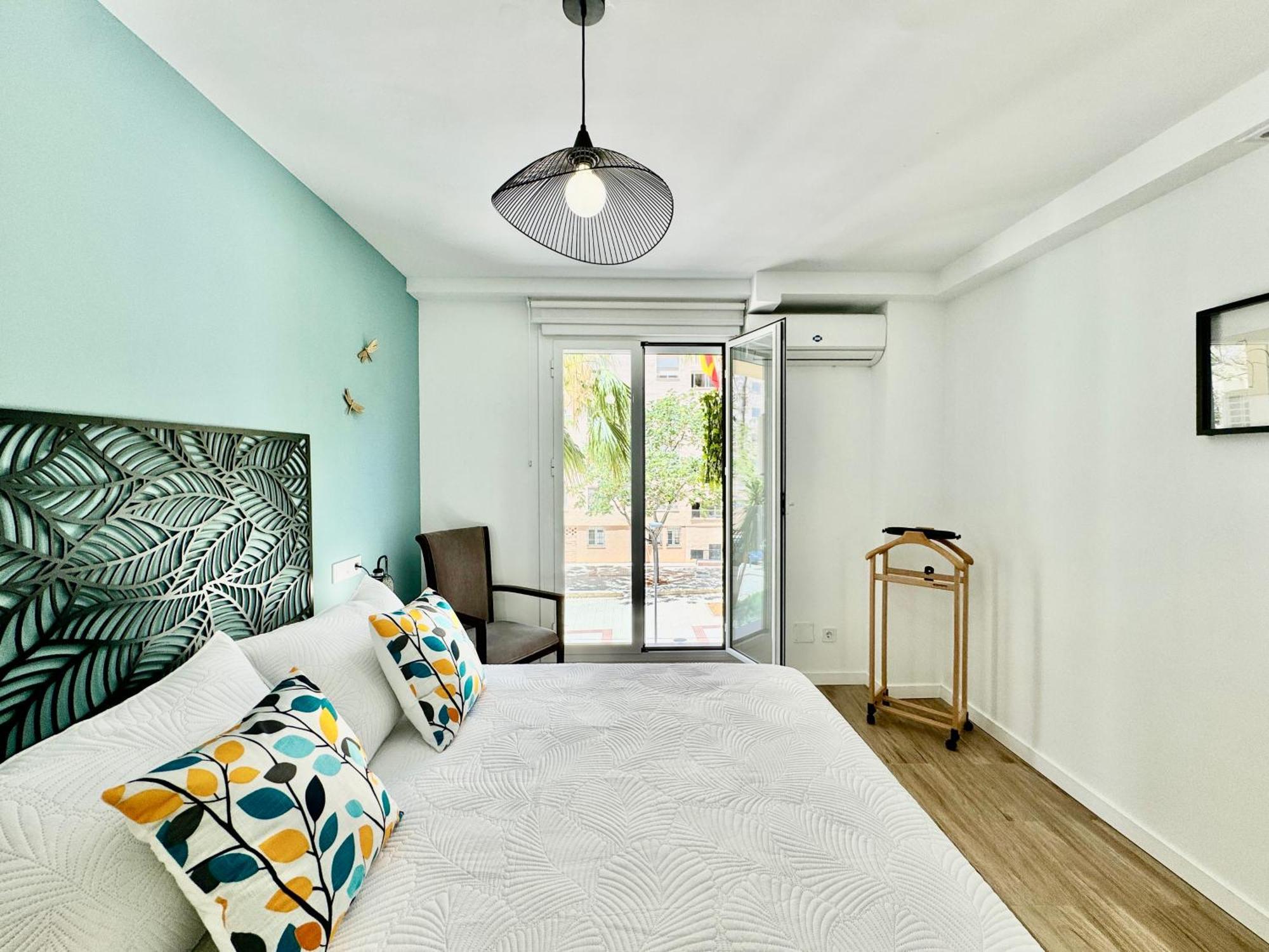 Cascada Magnificent Recently Refurbished In Center - Eaw Homes