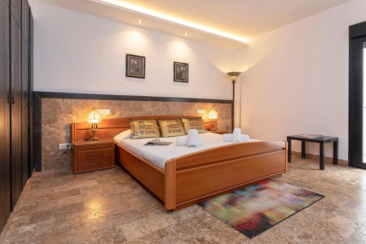 Deluxe En Puerto Banus By Rent Me *
