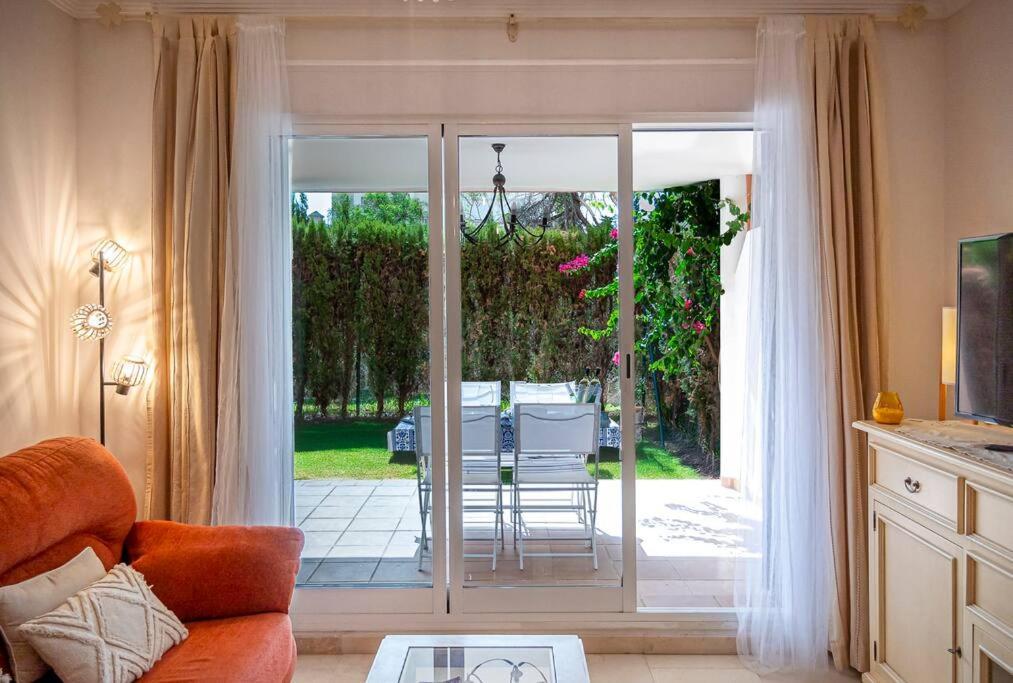 Apartamento Beautiful 2br With Terrace, Garden & Pool *