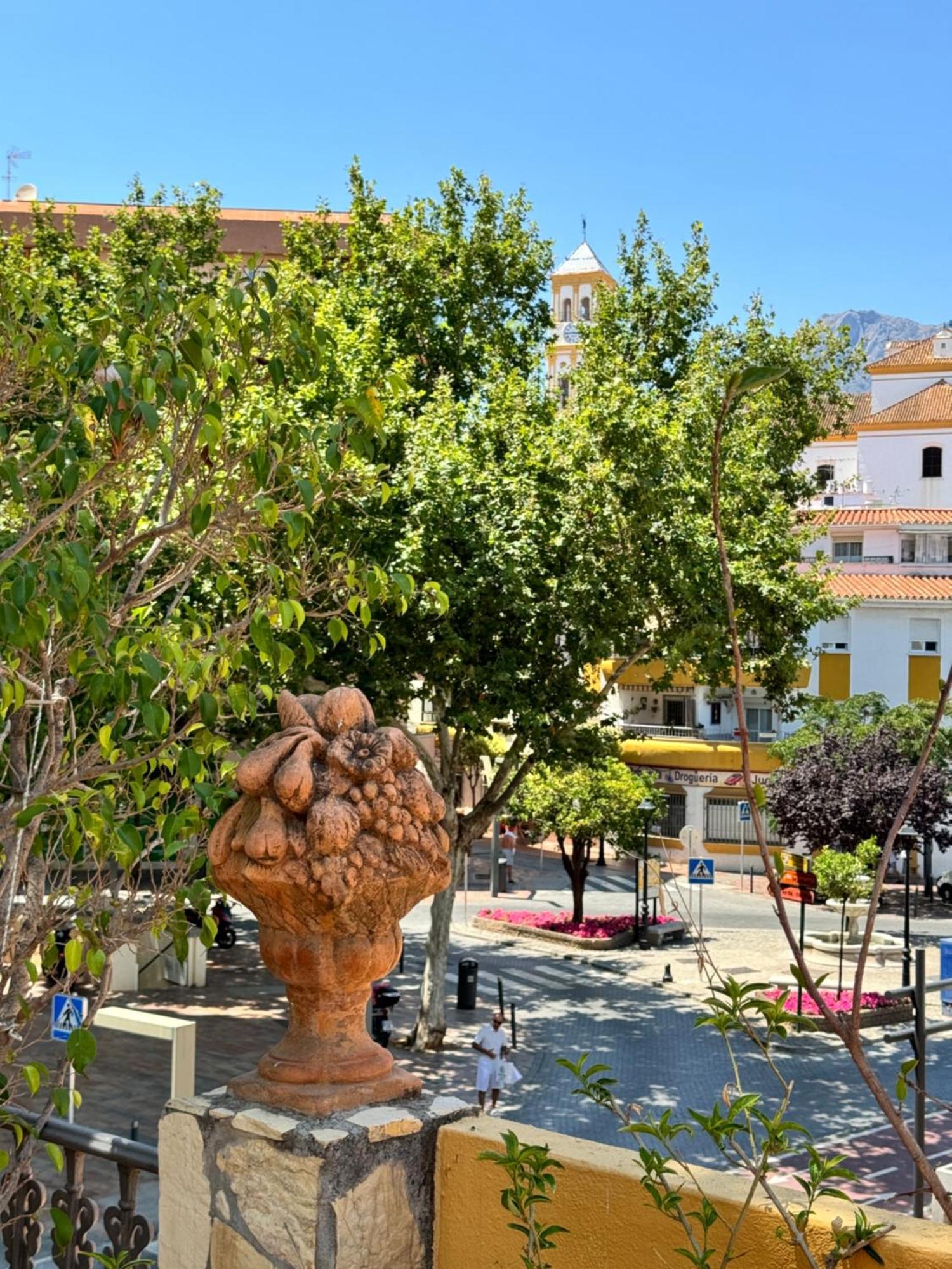 Three Gems Center - Eaw Homes Apartamento Marbella
