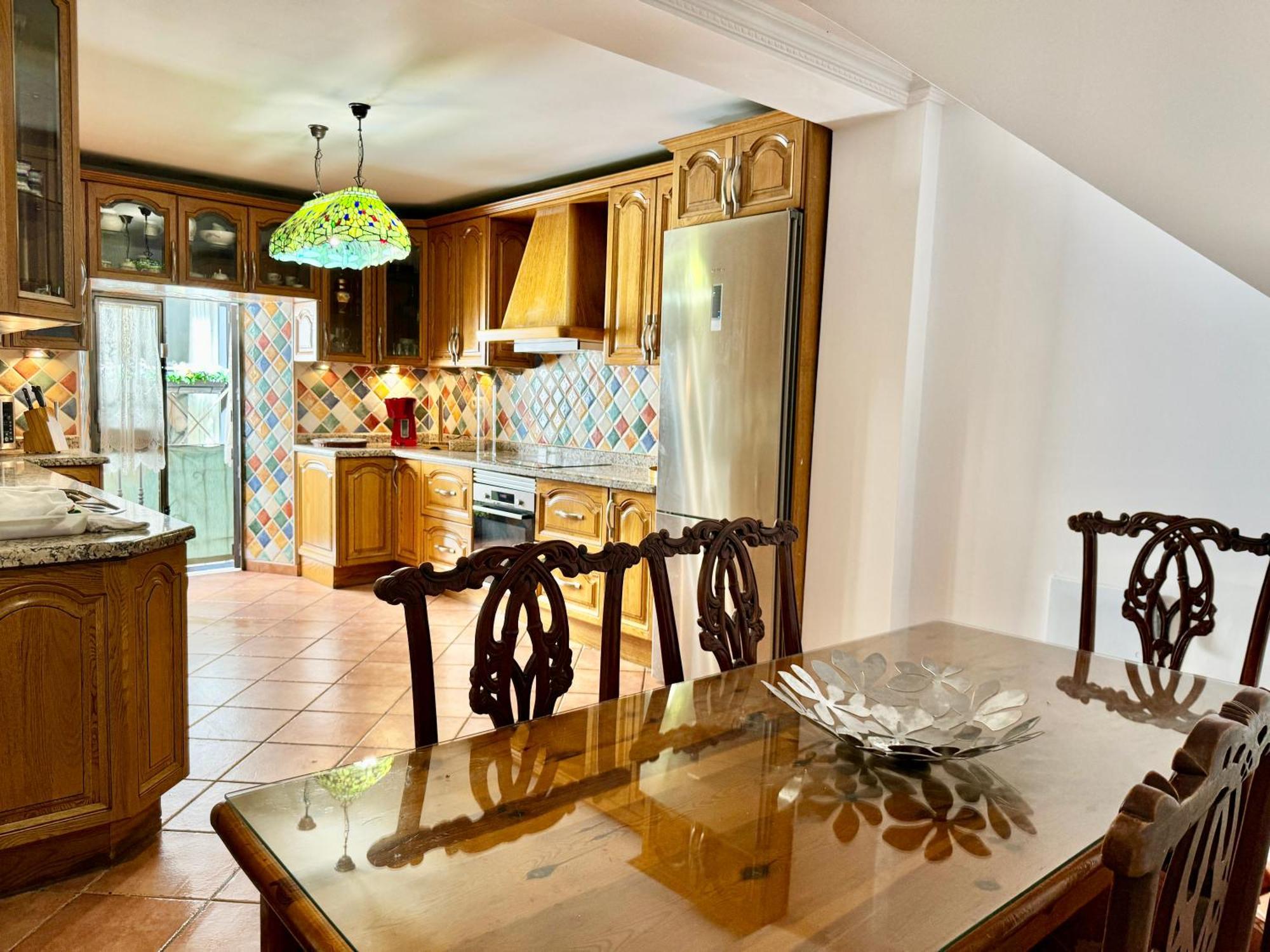 Three Gems Center - Eaw Homes Apartamento *