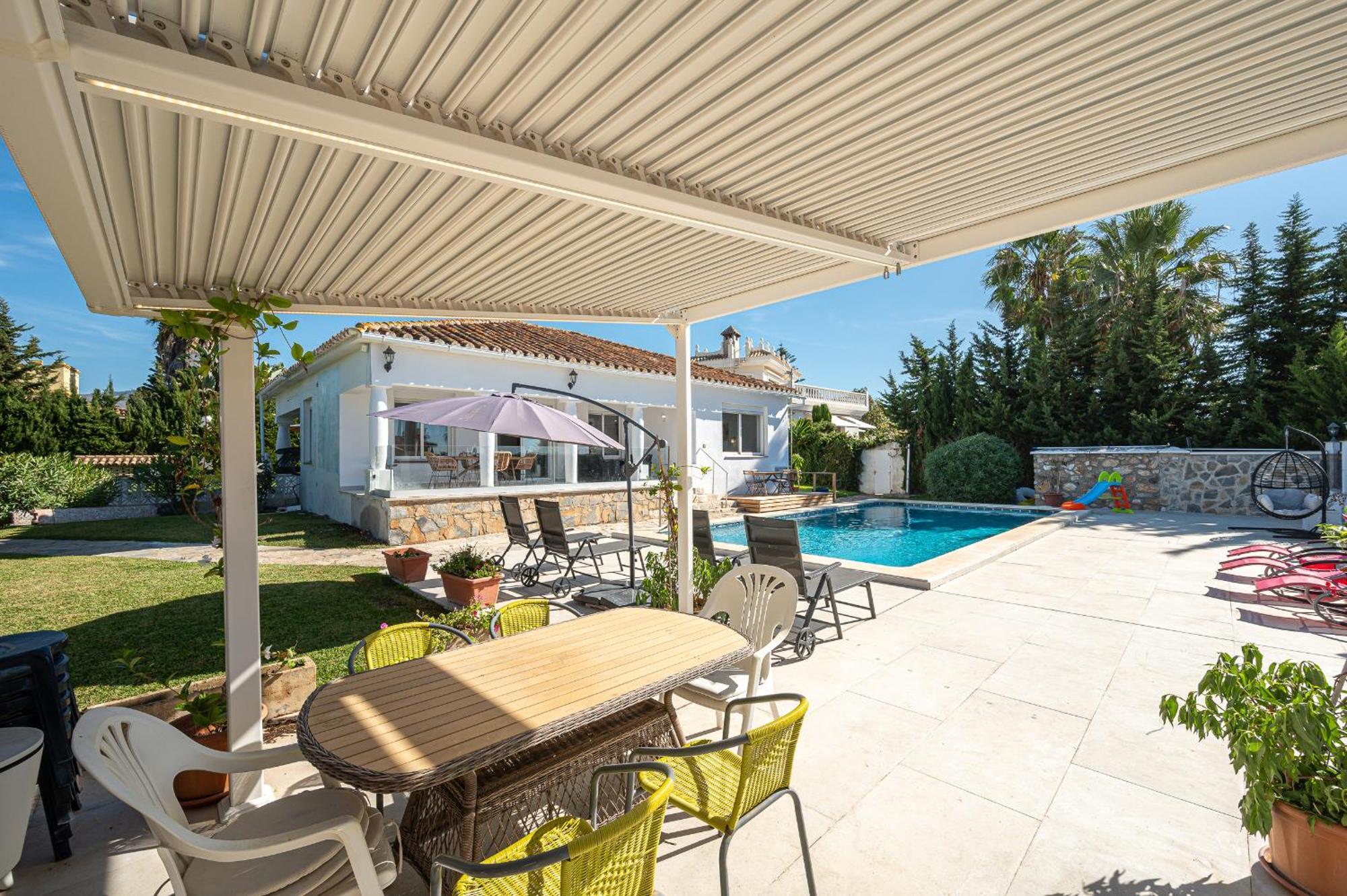 Villa Marbella: Beachside Luxury With Heated Pool And Games