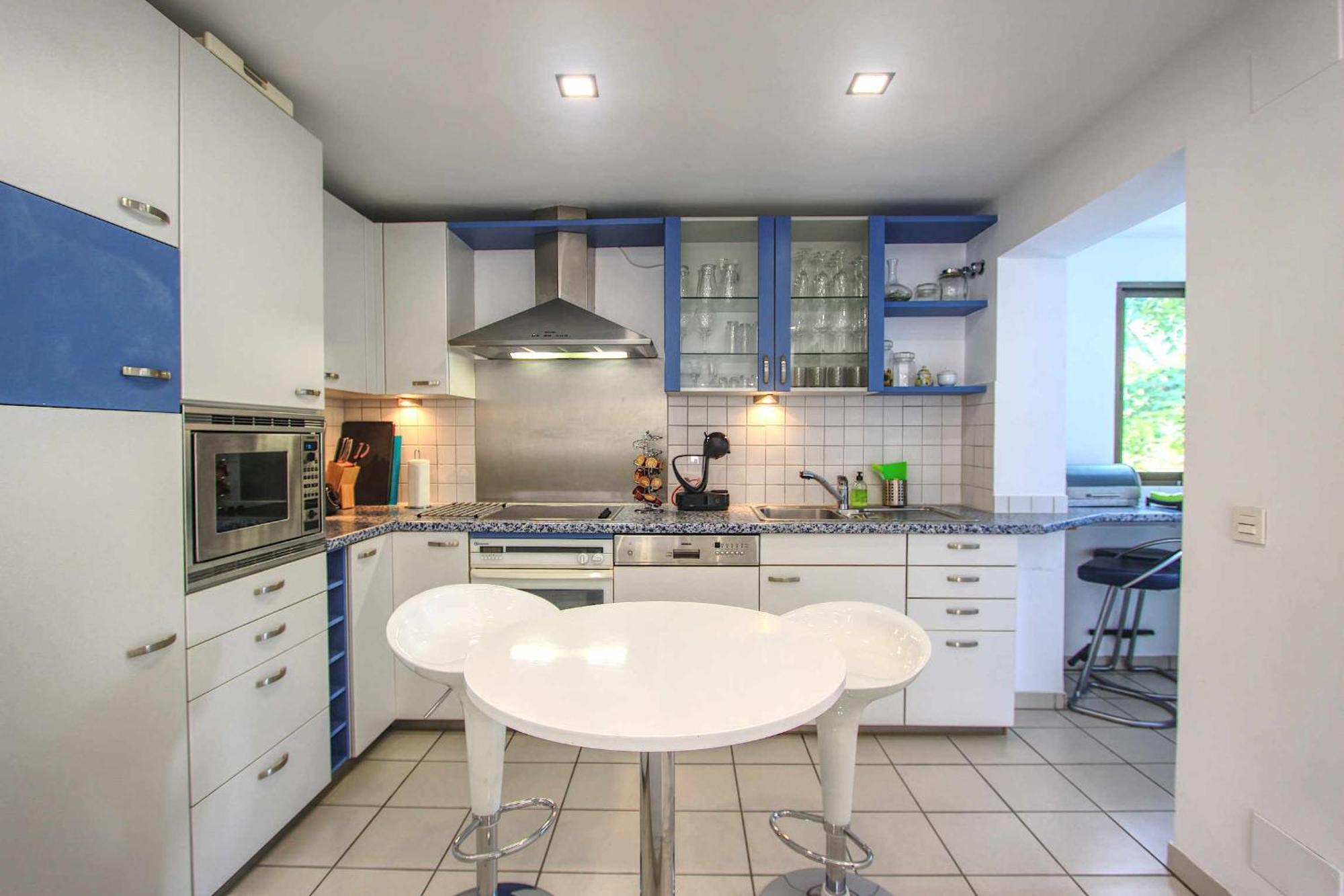Apartamento 1080 Beachfront Penthouse 3 Floors Jacuzzi 2 Pools Wifi Roof Terrace Marbella