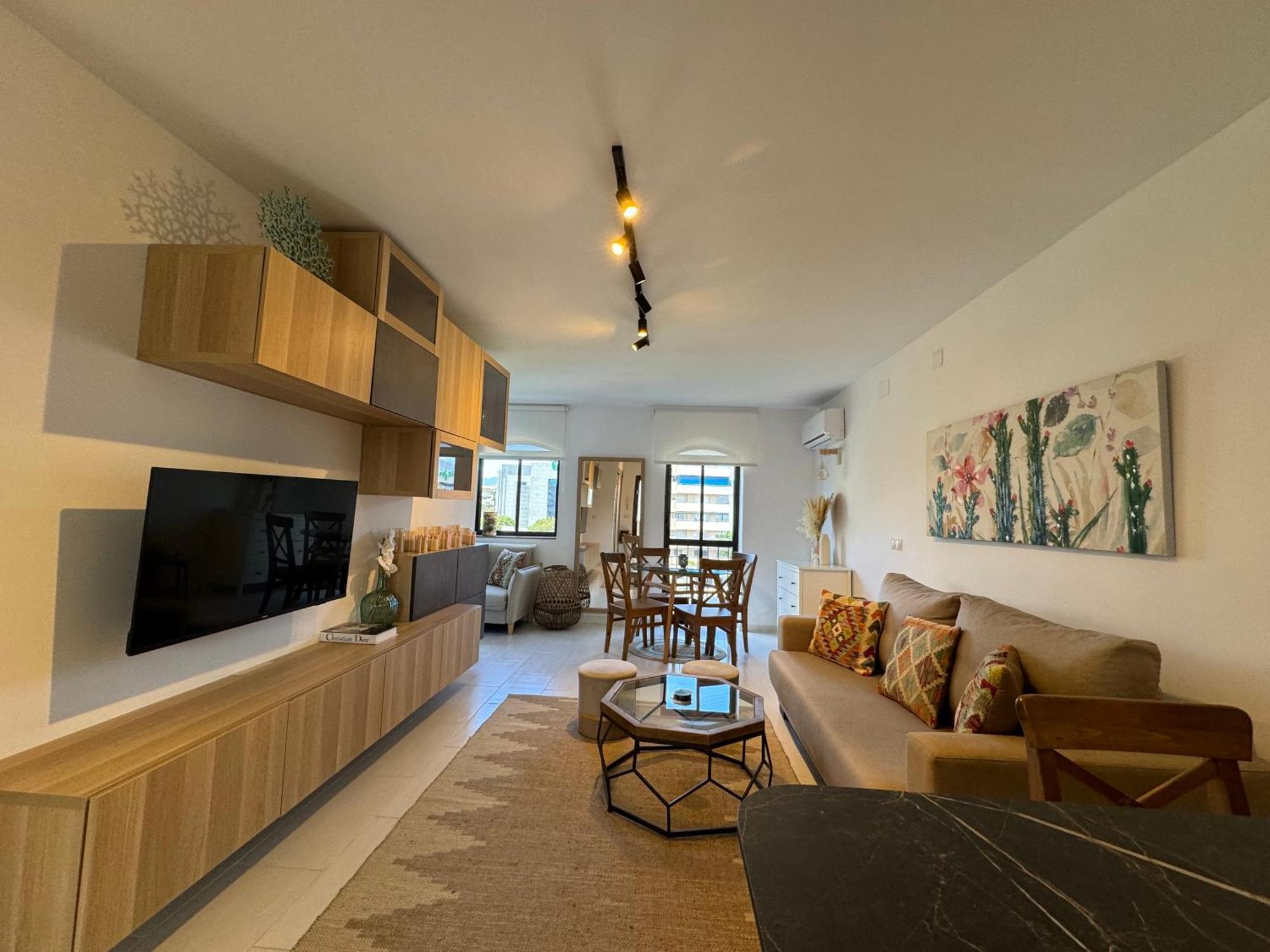 Nomad Milos Y Bali Marbella