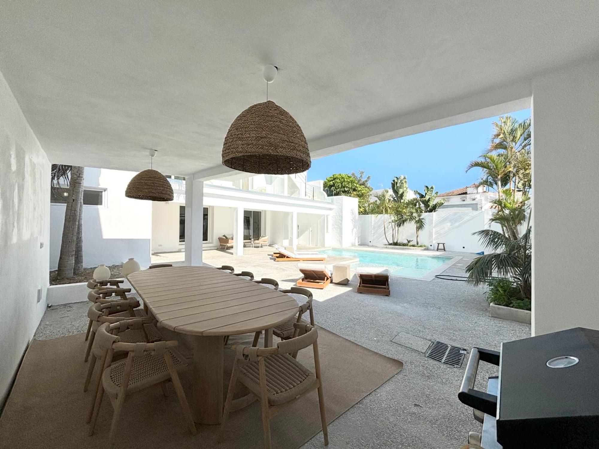 Villa El Cid *