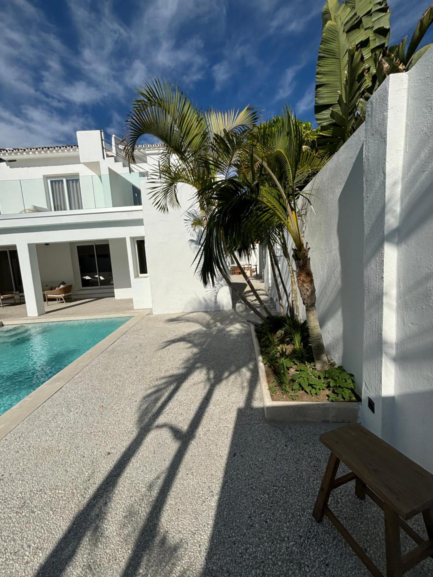 Villa El Cid *