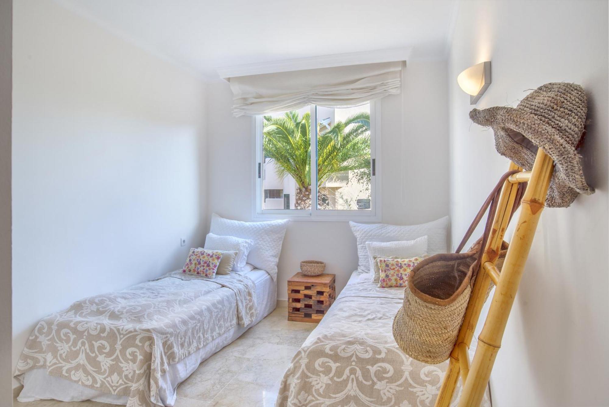 Casa Valdor, Elviria, Marbella, Costa Del Sol *