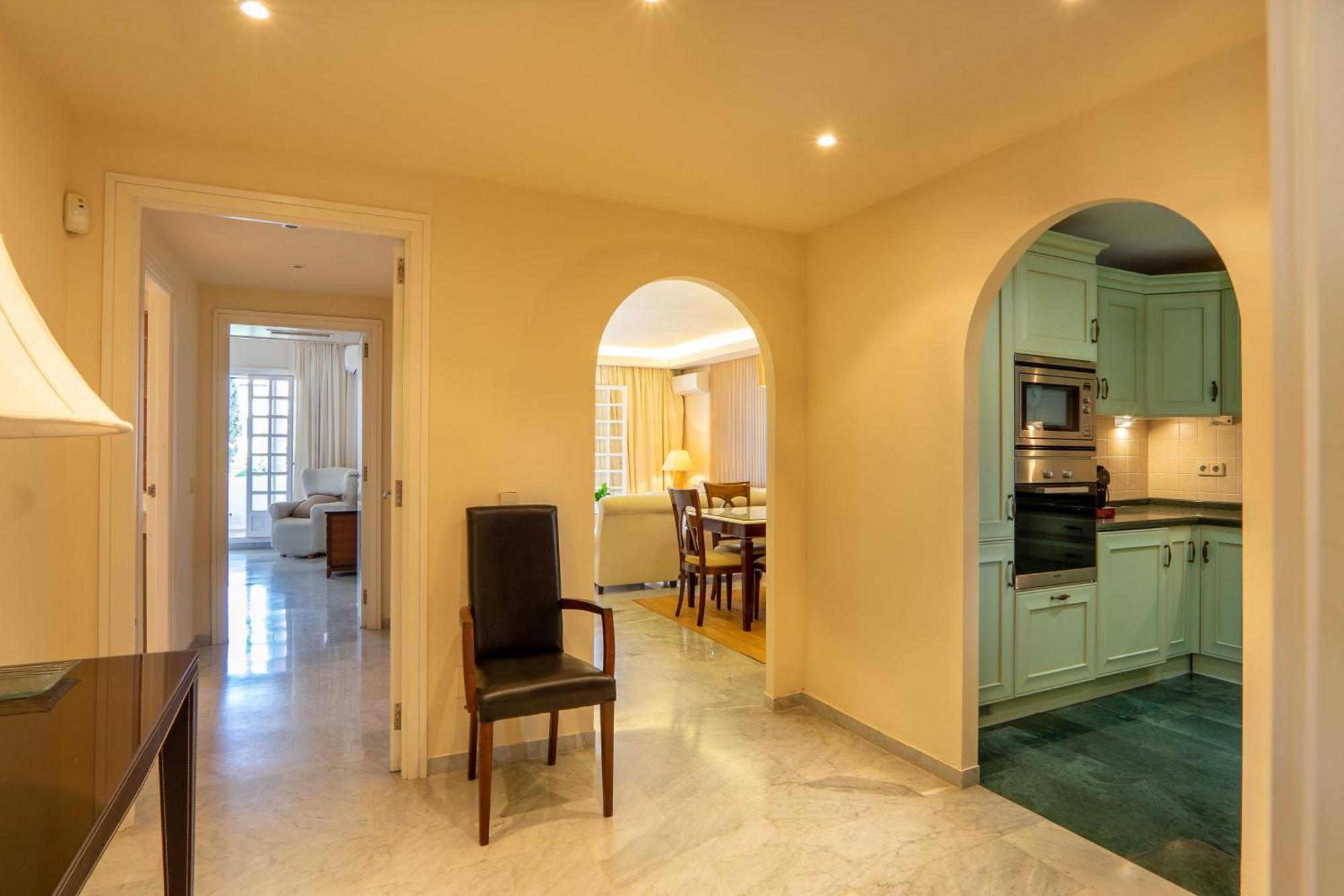 Luxury In Puento Apartment Marbella