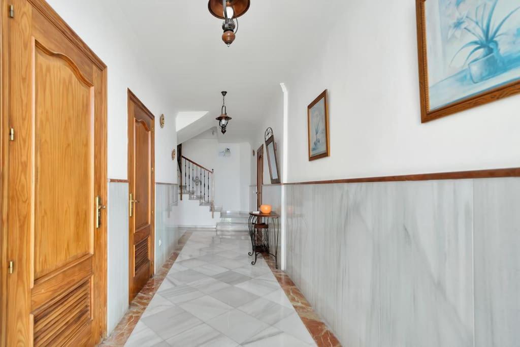 Apartment En El Centro De San Pedro Con Parking - Del Valle 72 1