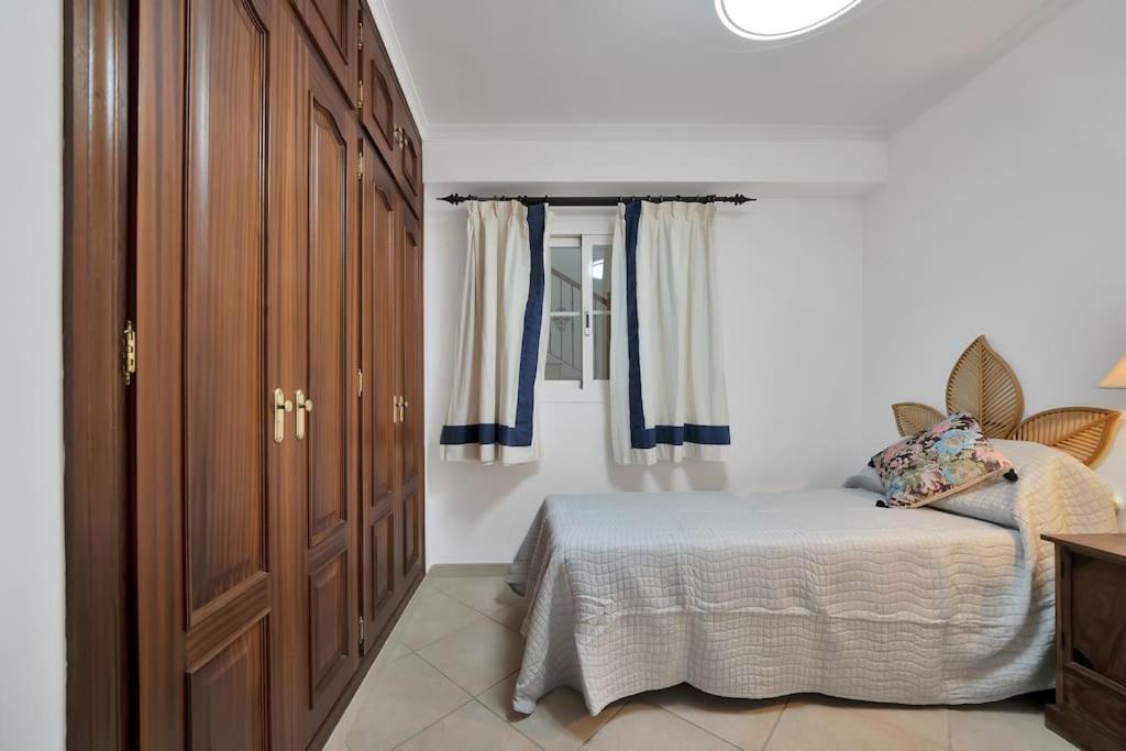 En El Centro De San Pedro Con Parking - Del Valle 72 1 Apartment Marbella