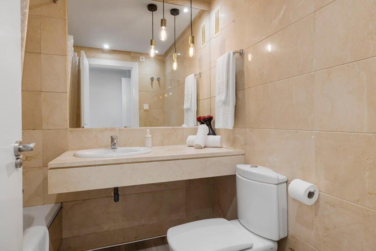 Apartamento Puerto Banús Con Parking & Piscina. Marbella