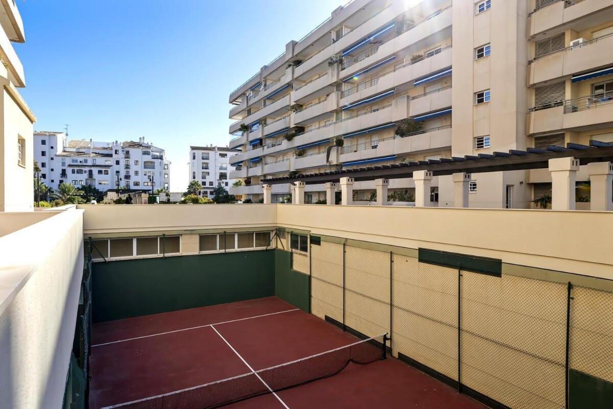 Apartamento Puerto Banús Con Parking & Piscina. * Marbella