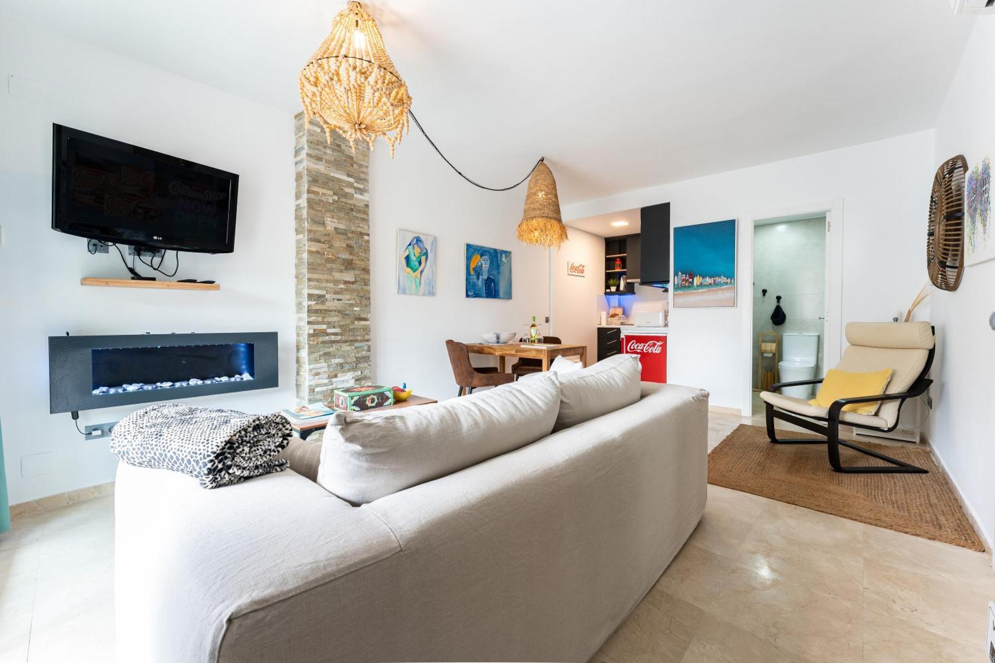 Mi Patio, Port Of Cabopino Apartment