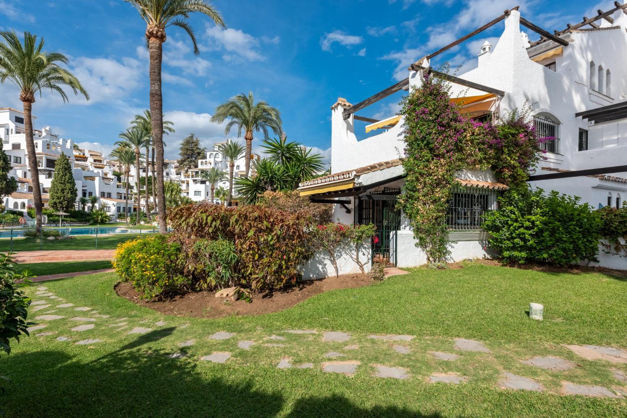 Puerto Banus Cozy Home Aldea Blanca * Marbella