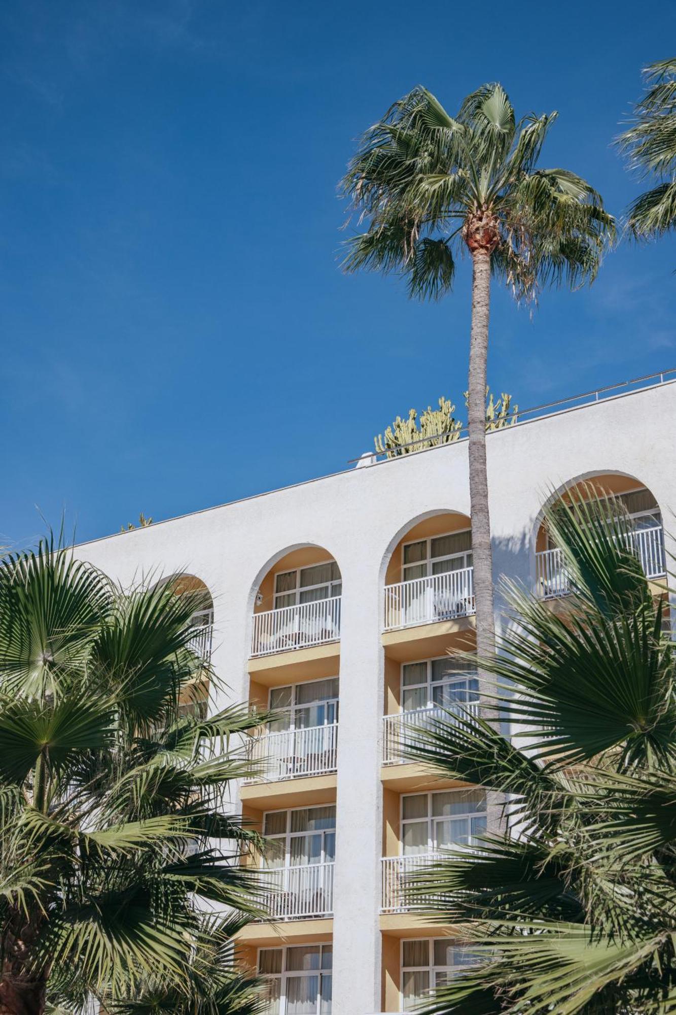 Hotel Me By Melia 5*