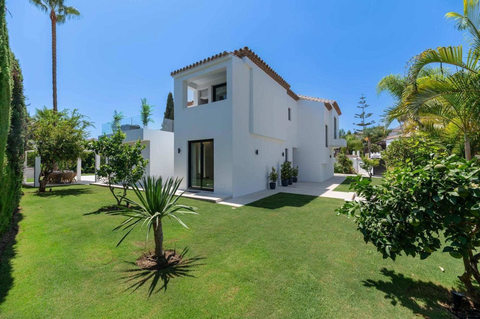 Villa Luxury 5 Bed - Heated Pool Marbella