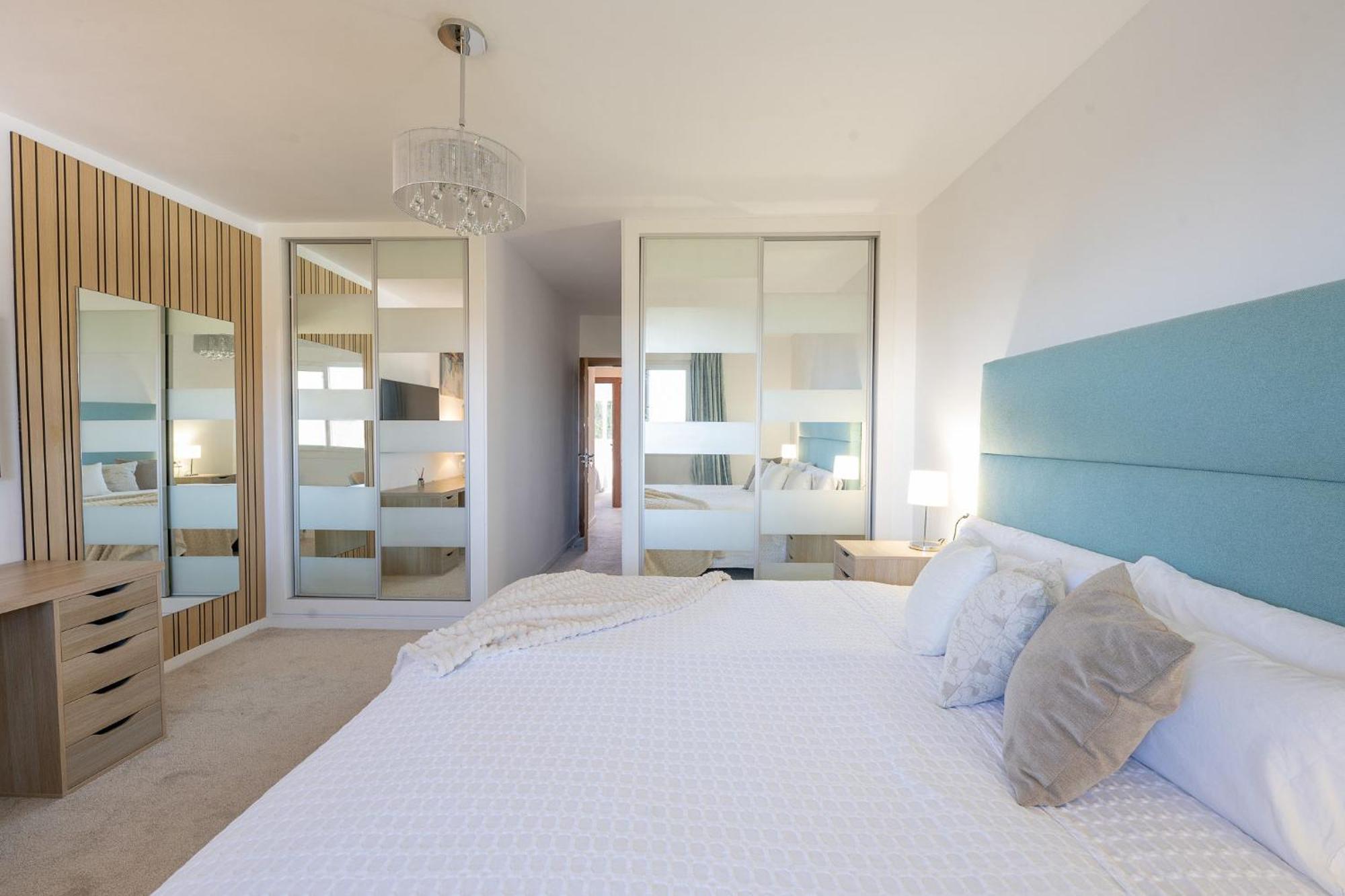Takvaning Med Promenadavstand Till Puerto Banus Och Havsutsikt Apartment