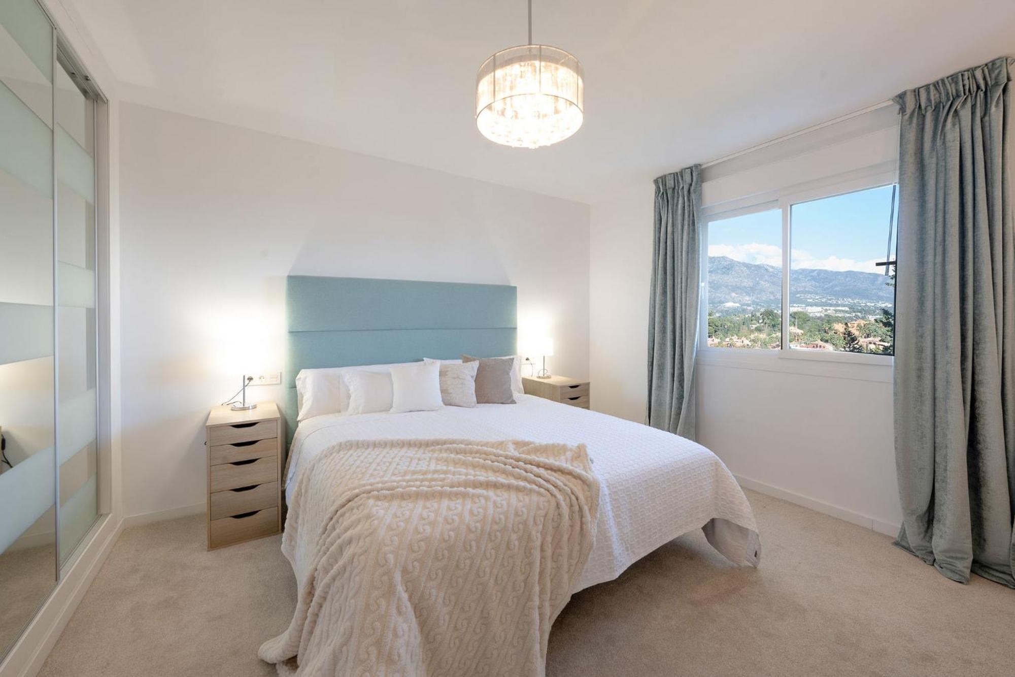 Apartment Takvaning Med Promenadavstand Till Puerto Banus Och Havsutsikt *