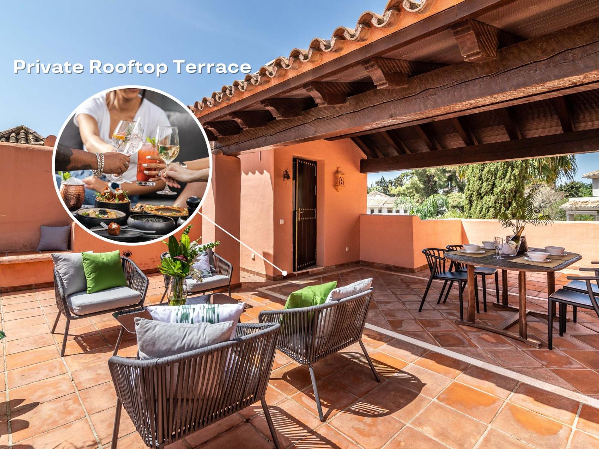 Vakantiehuis Vacation - Federer, Old Town With A Big Communal Pool And Andalusian Garden *