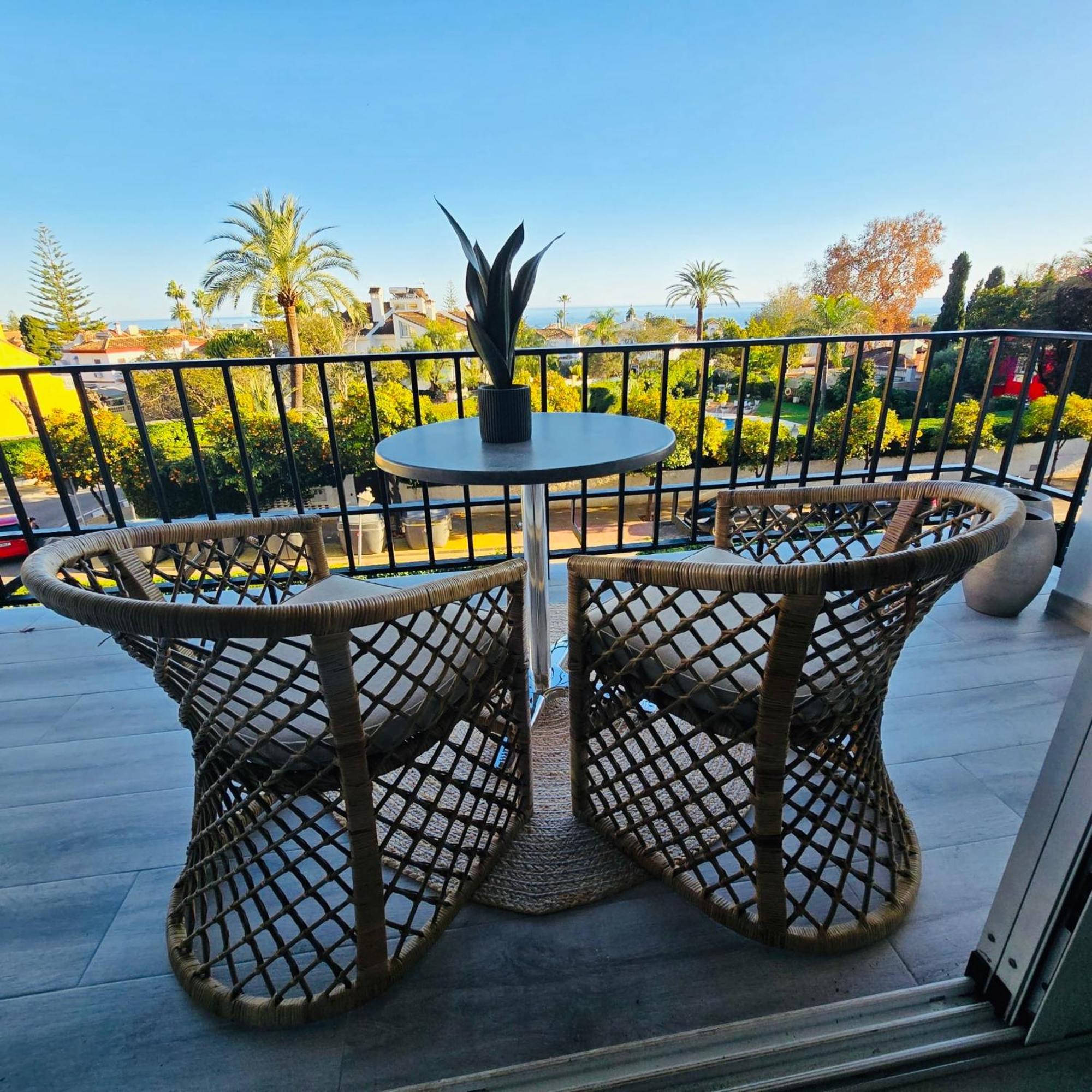 Center Walking Distance And Plaza De Naranjos *
