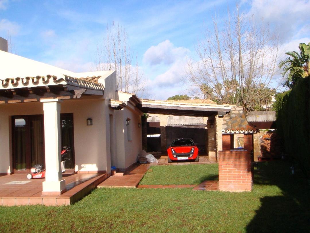Casa Farah Golden Mile Coral Behind Aldi * Marbella