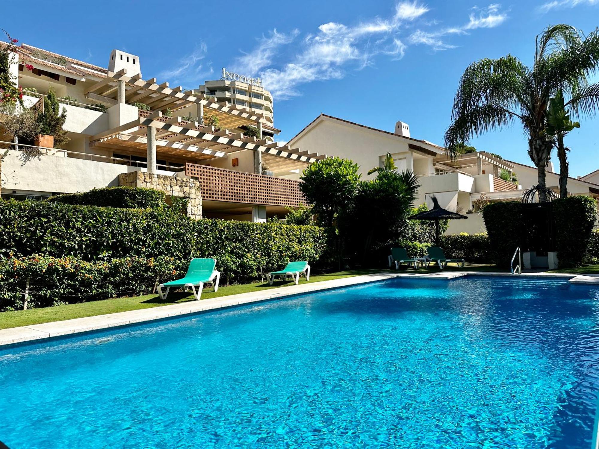 Golf Gardens Luxury Rio Real - Eaw Homes