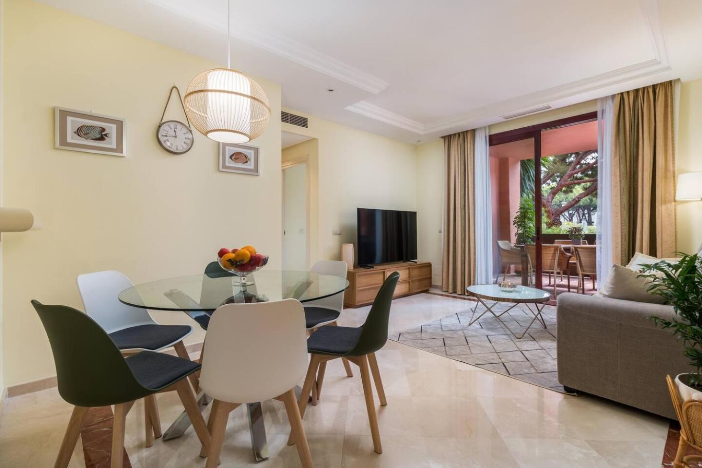 Beachfront, 3pools, King Bed, Free Gymparking
