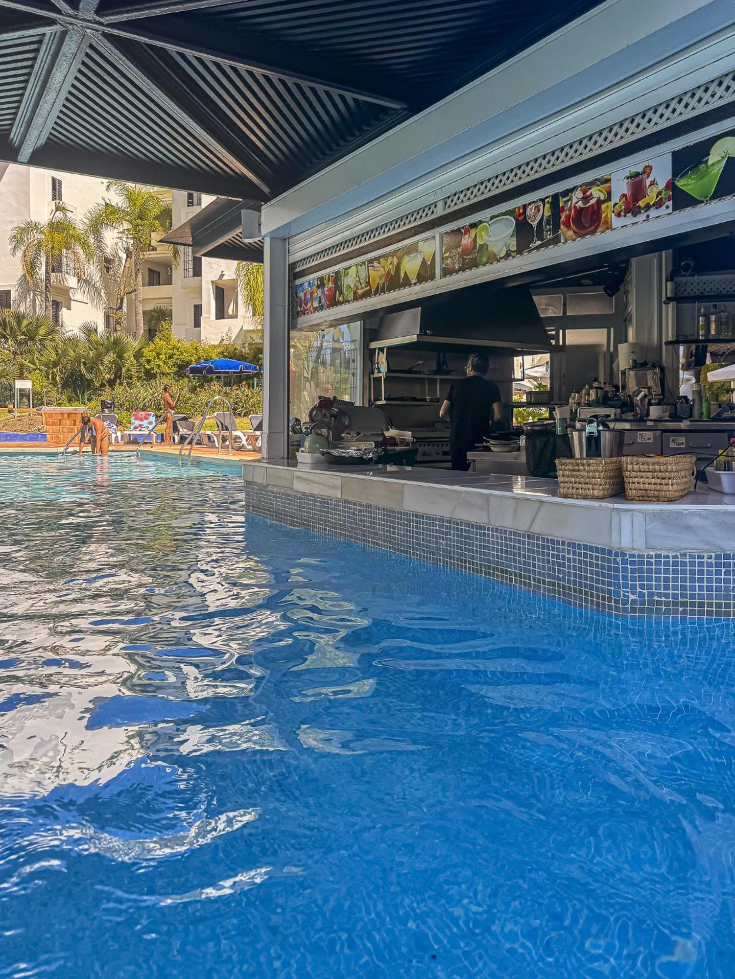 Apartment Blukai And Pool With Private Parking *