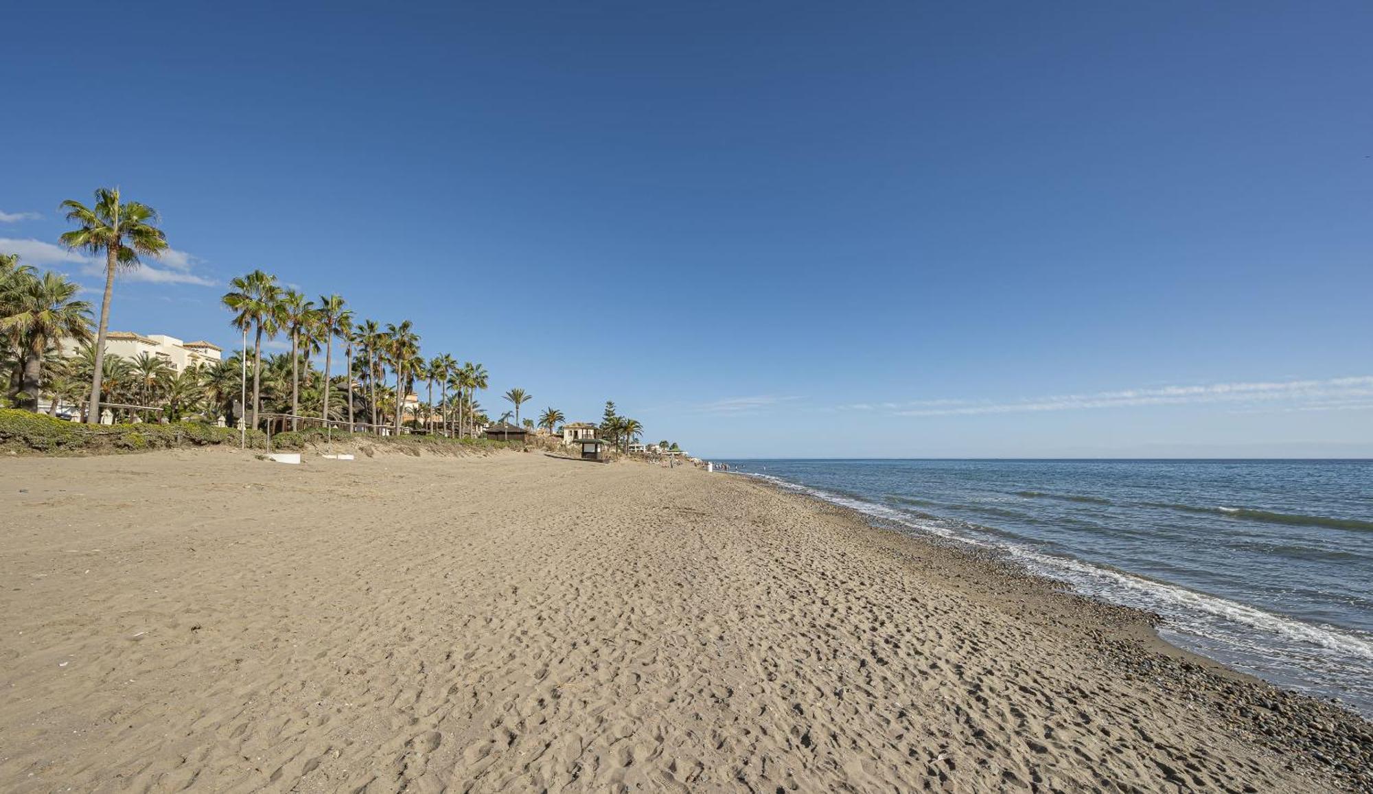 Blukai And Pool With Private Parking * Marbella