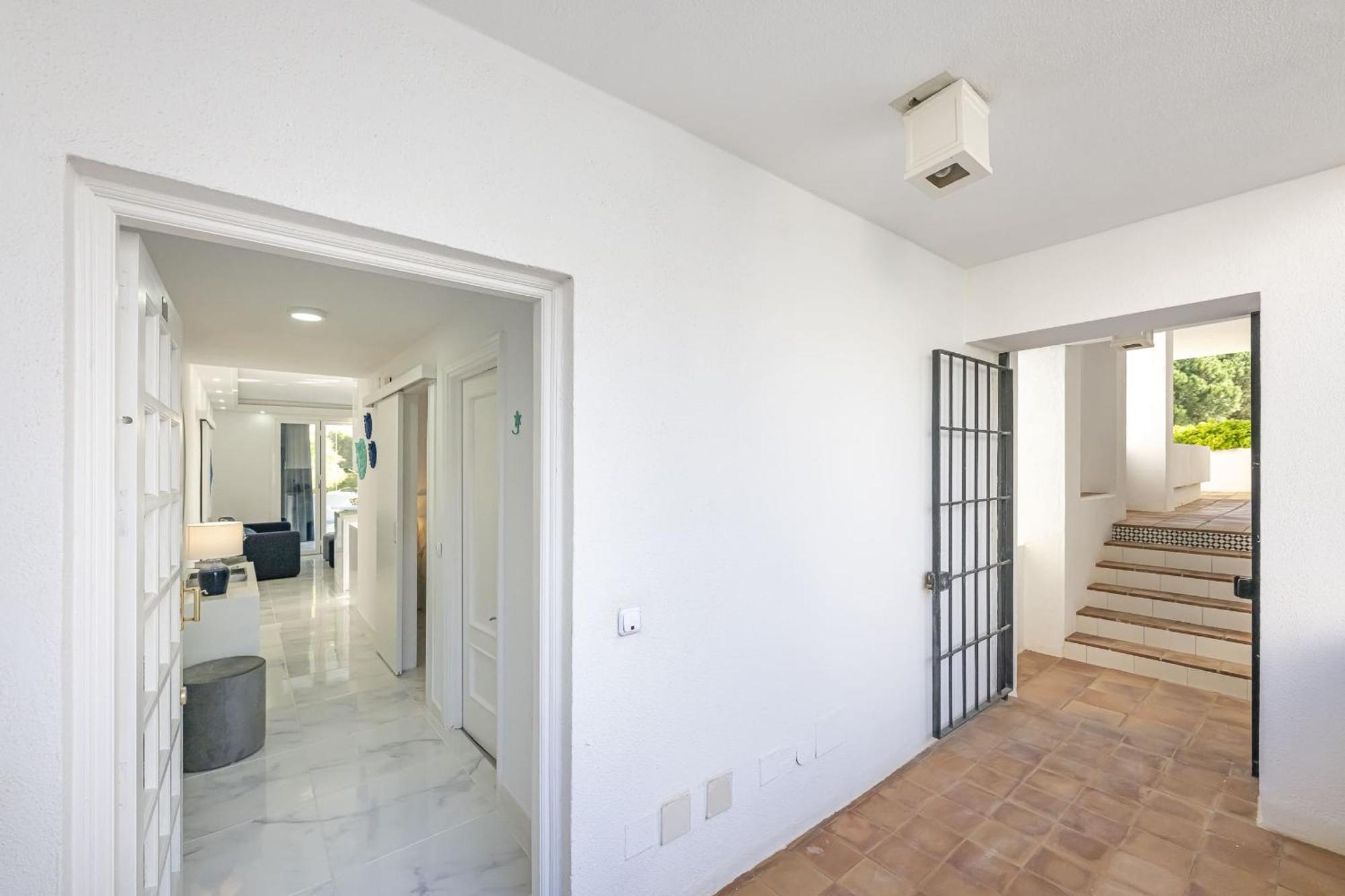Apartment Blukai And Pool With Private Parking Marbella