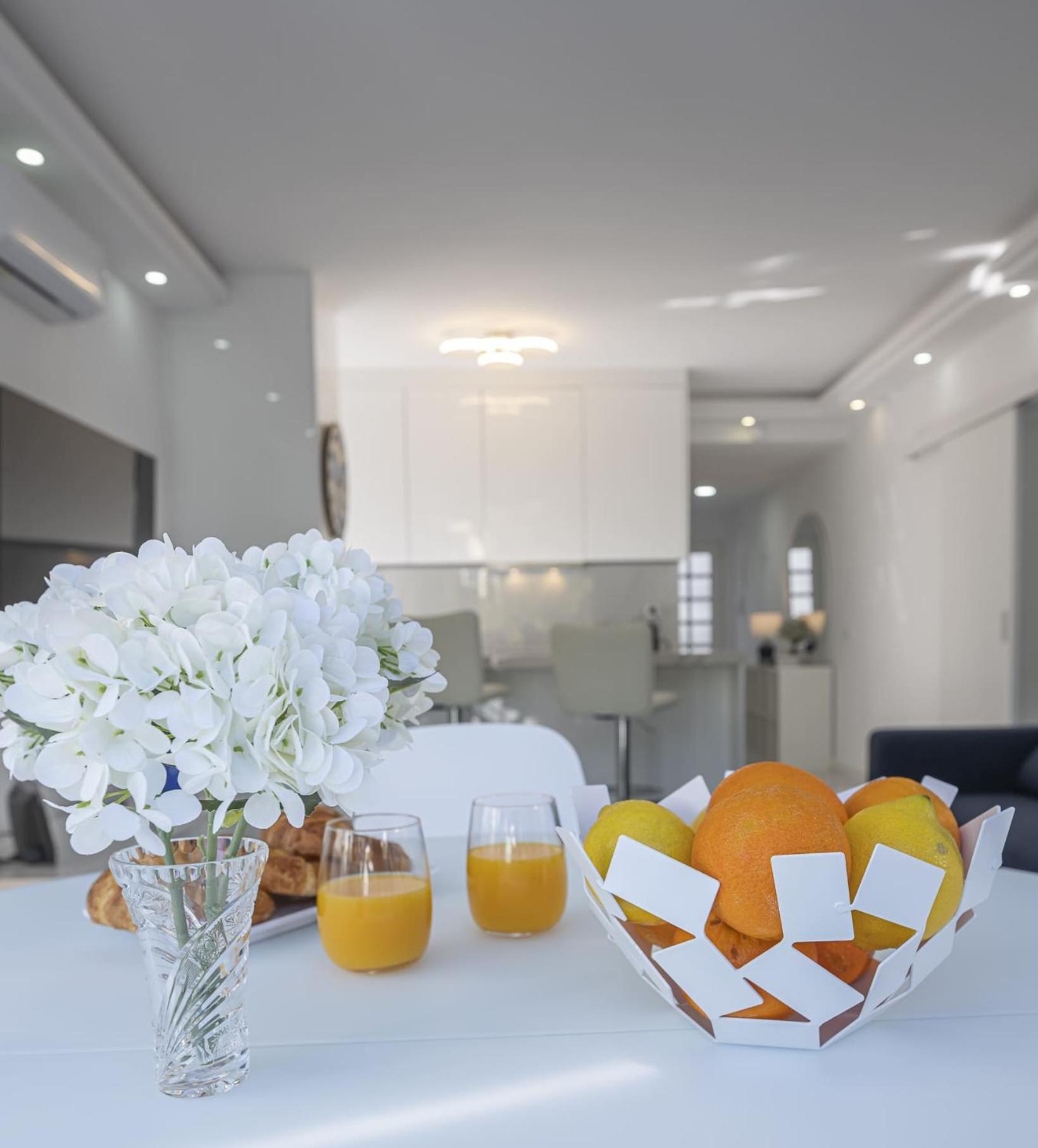 Blukai And Pool With Private Parking Apartment