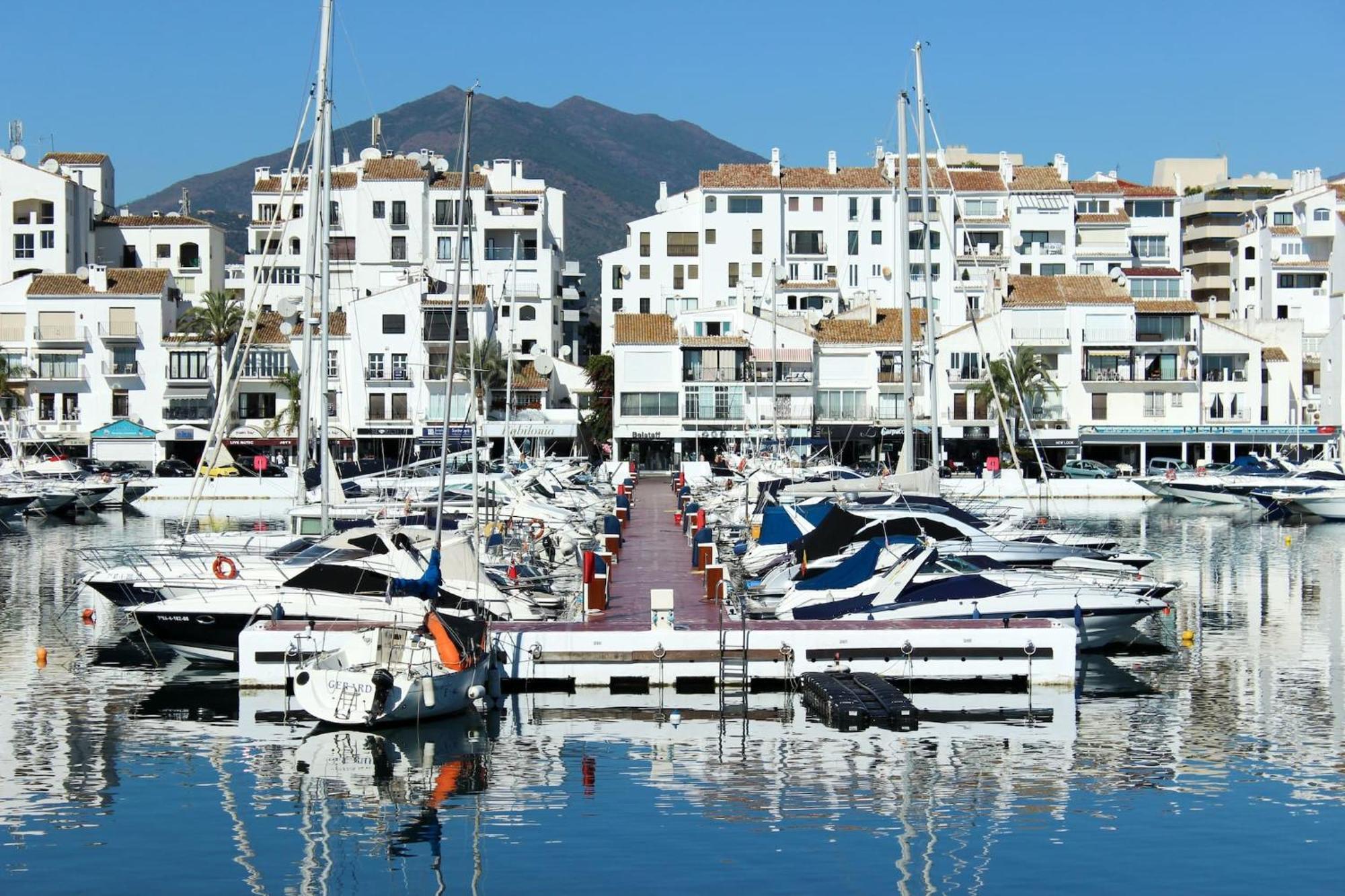 Apartamento Modern 3 Bedroom In Puerto Banus