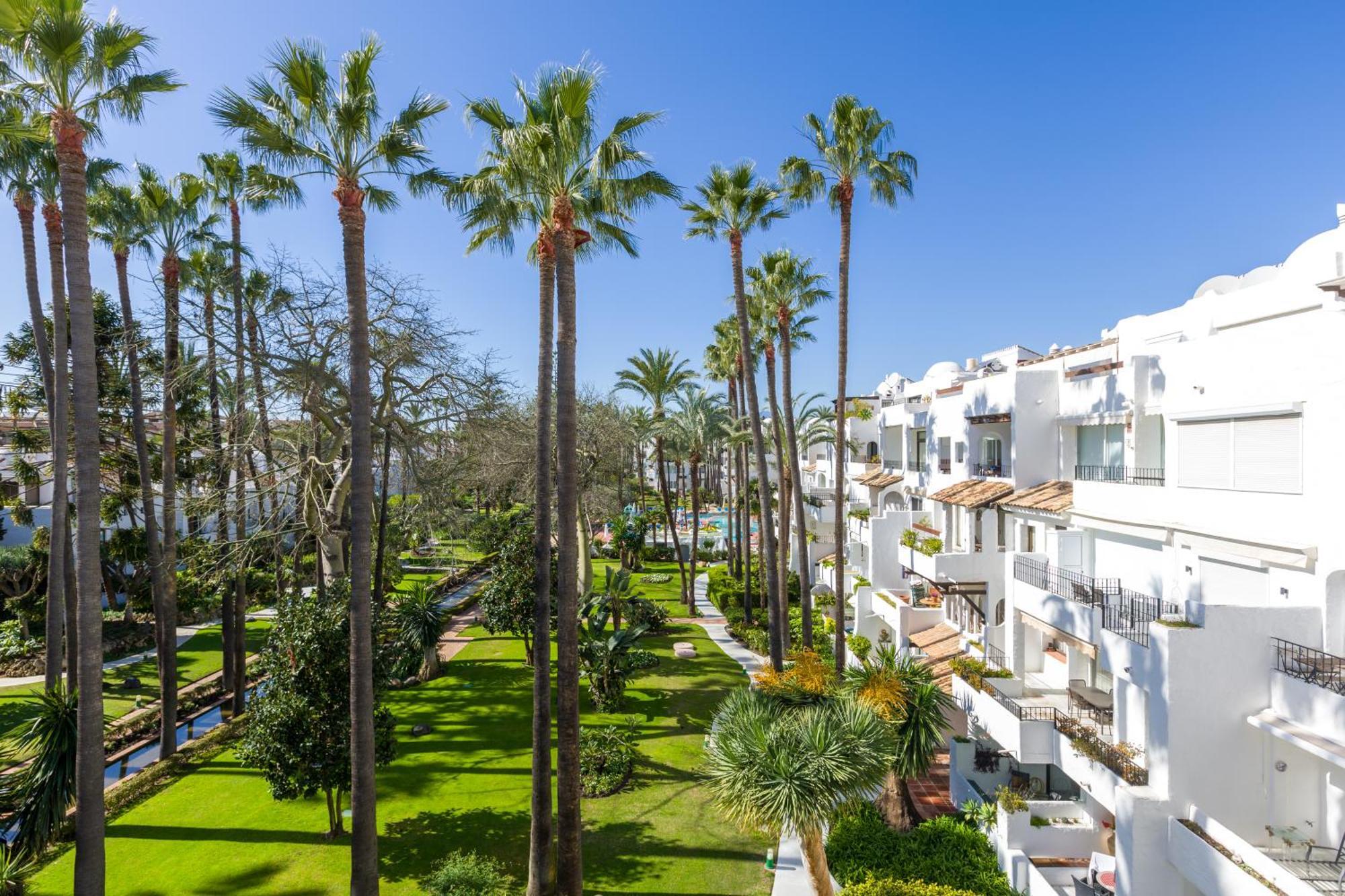 Urb, La Alcazaba 614 Y 642 Banus *
