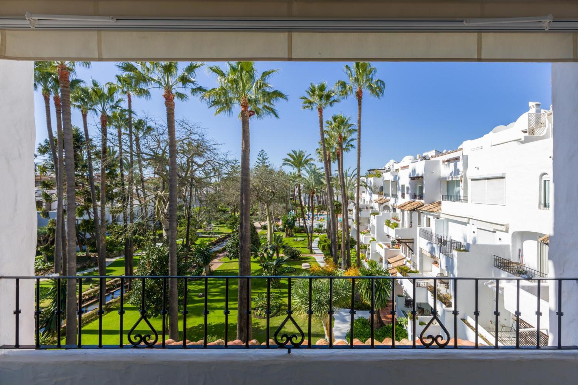 Apartamento Urb, La Alcazaba 614 Y 642 Banus