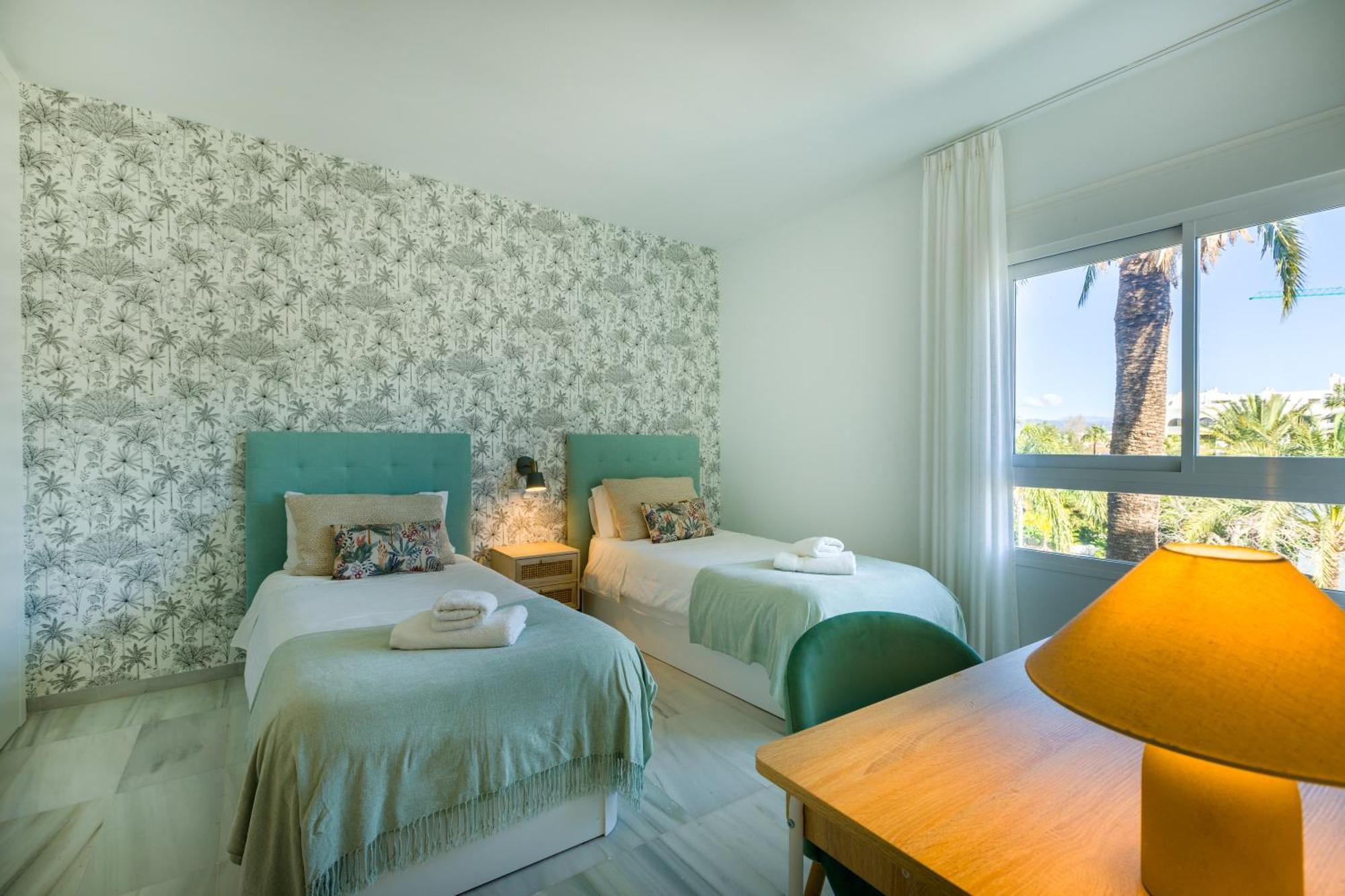 Urb, La Alcazaba 614 Y 642 Banus Marbella