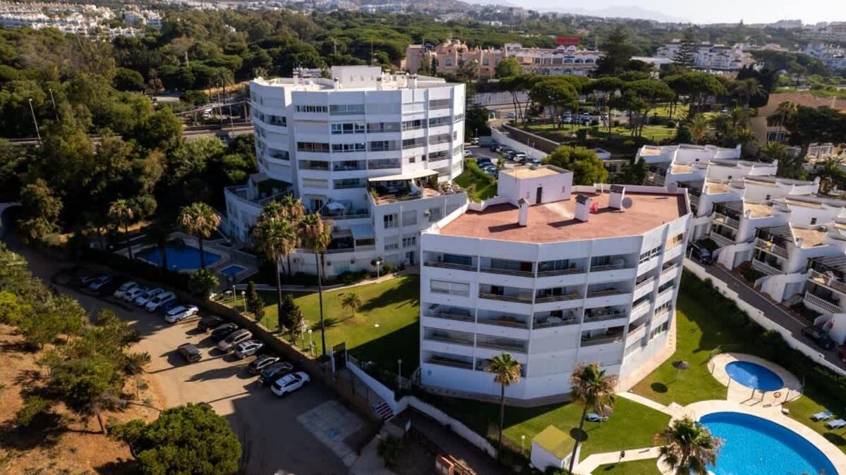 Marbellamar Calahonda - 2-bedroom 50 Meters From The