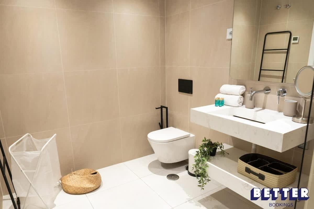 Luxurious Near Puerto Banus - Hot Tub Apartment *