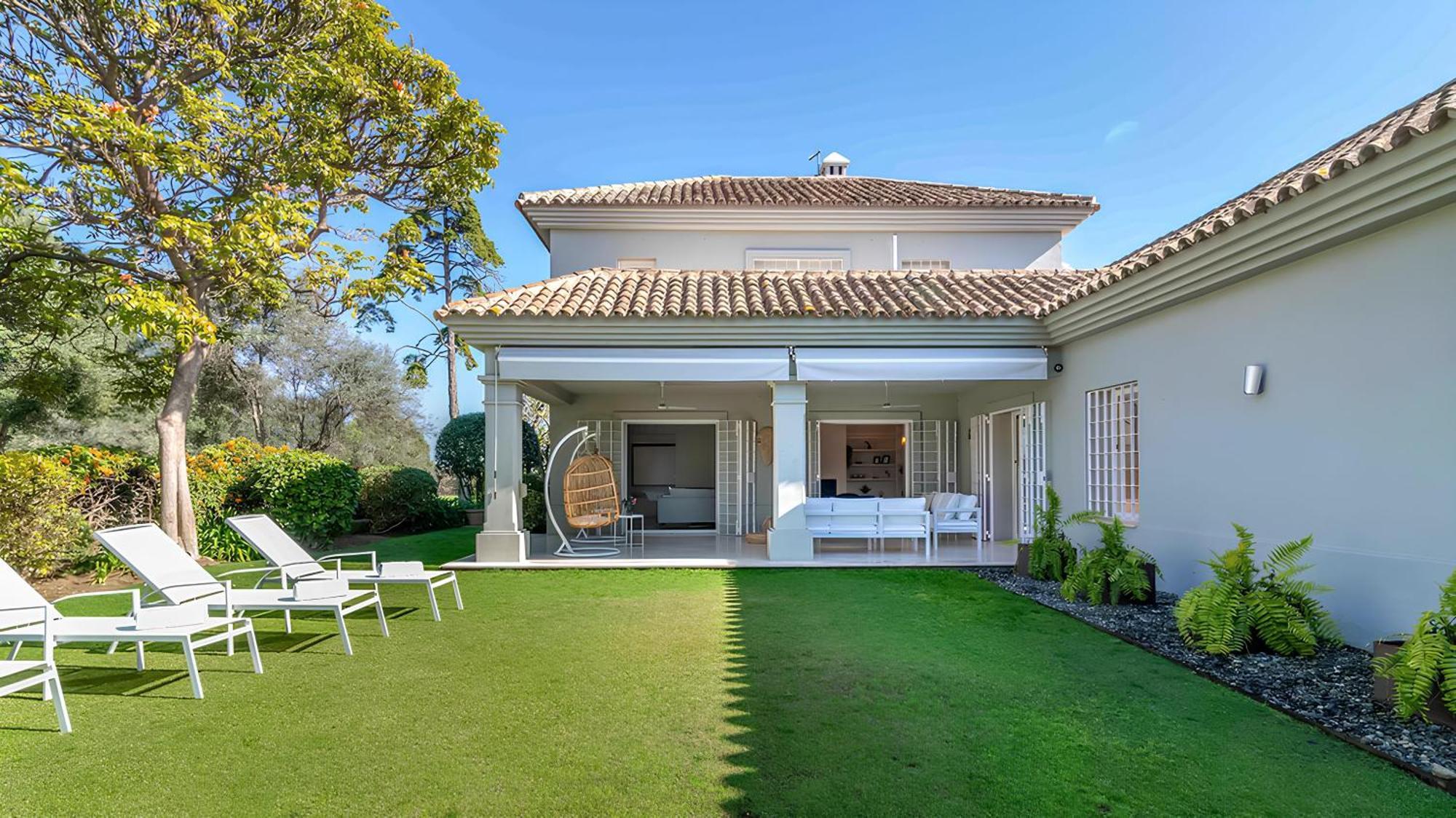 Vacation I Guadalmina Golf Front Villa, Private Pool, Close To The Villa *