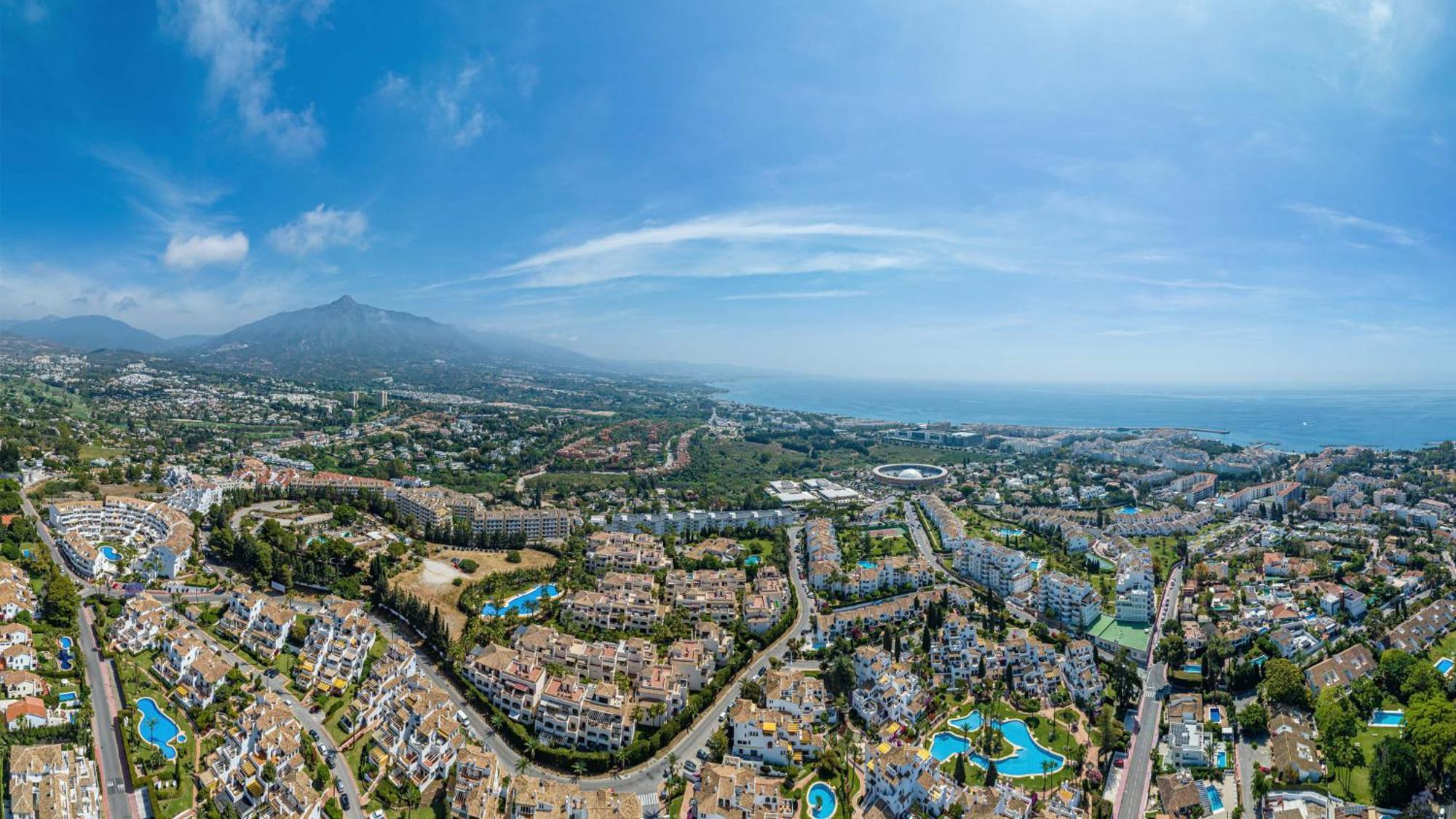 Vacation Marbella: Private Heated Pool Retreat Near Puerto Banus *
