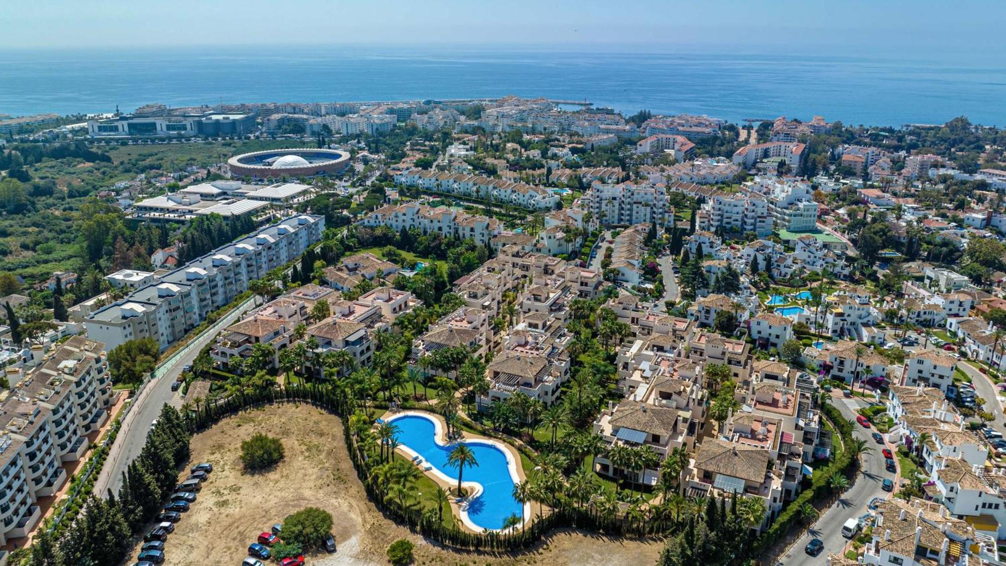 Apartment Vacation Marbella: Private Heated Pool Retreat Near Puerto Banus Marbella