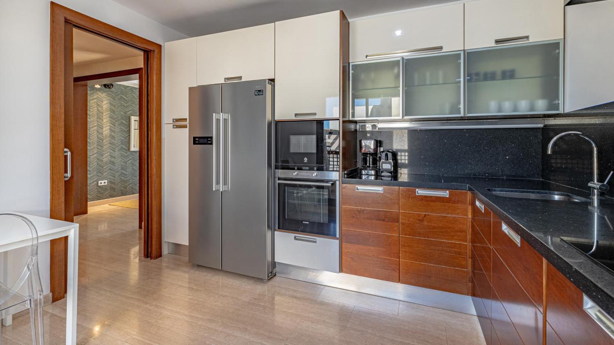 Vacation Marbella: Private Heated Pool Retreat Near Puerto Banus Apartment *
