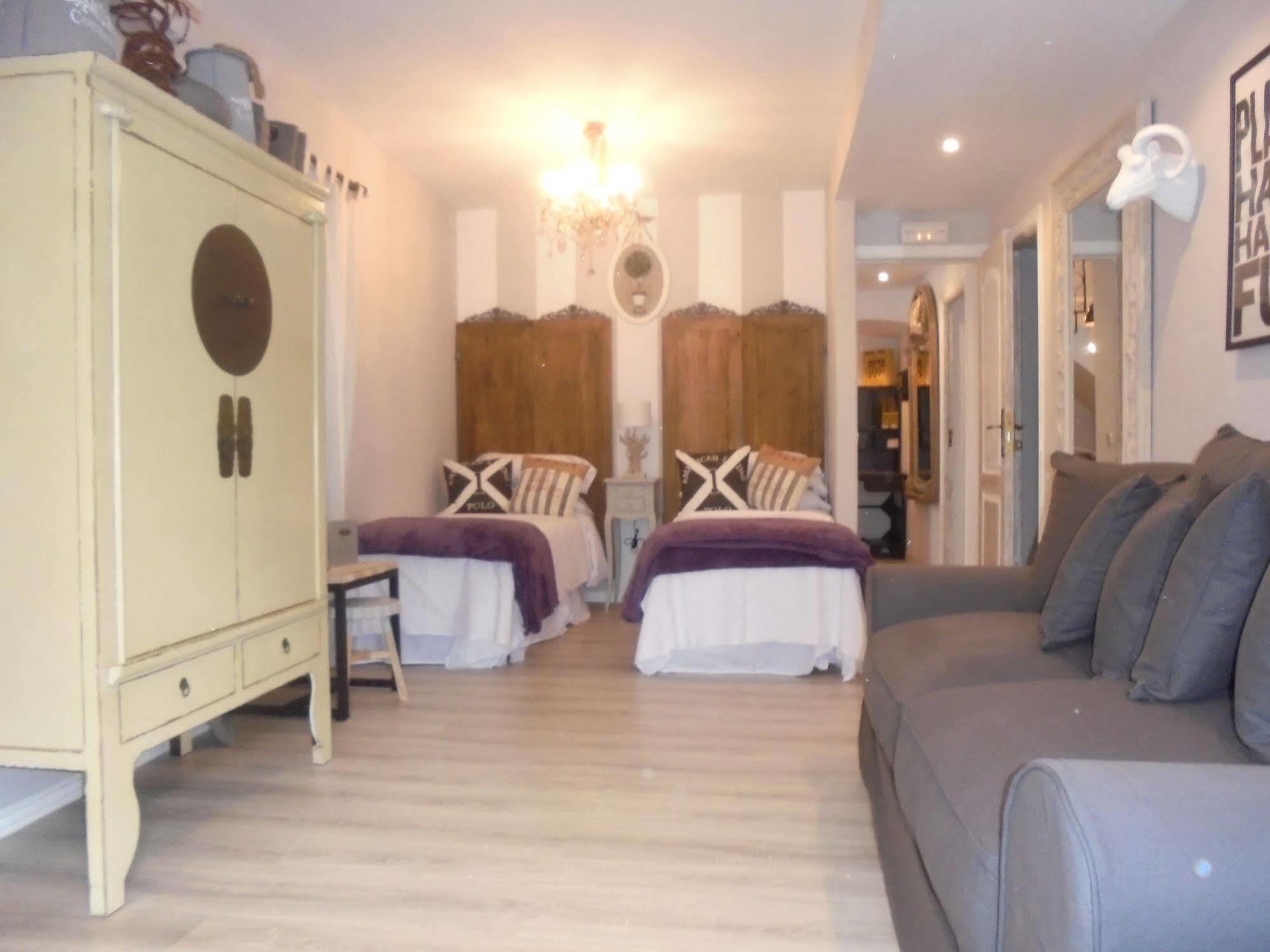 Tak Boutique Old Town