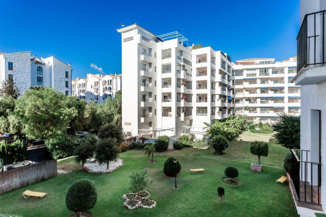 By Riva - Outstanding, Contemporary In Puerto Banus Gardens Apartment Marbella