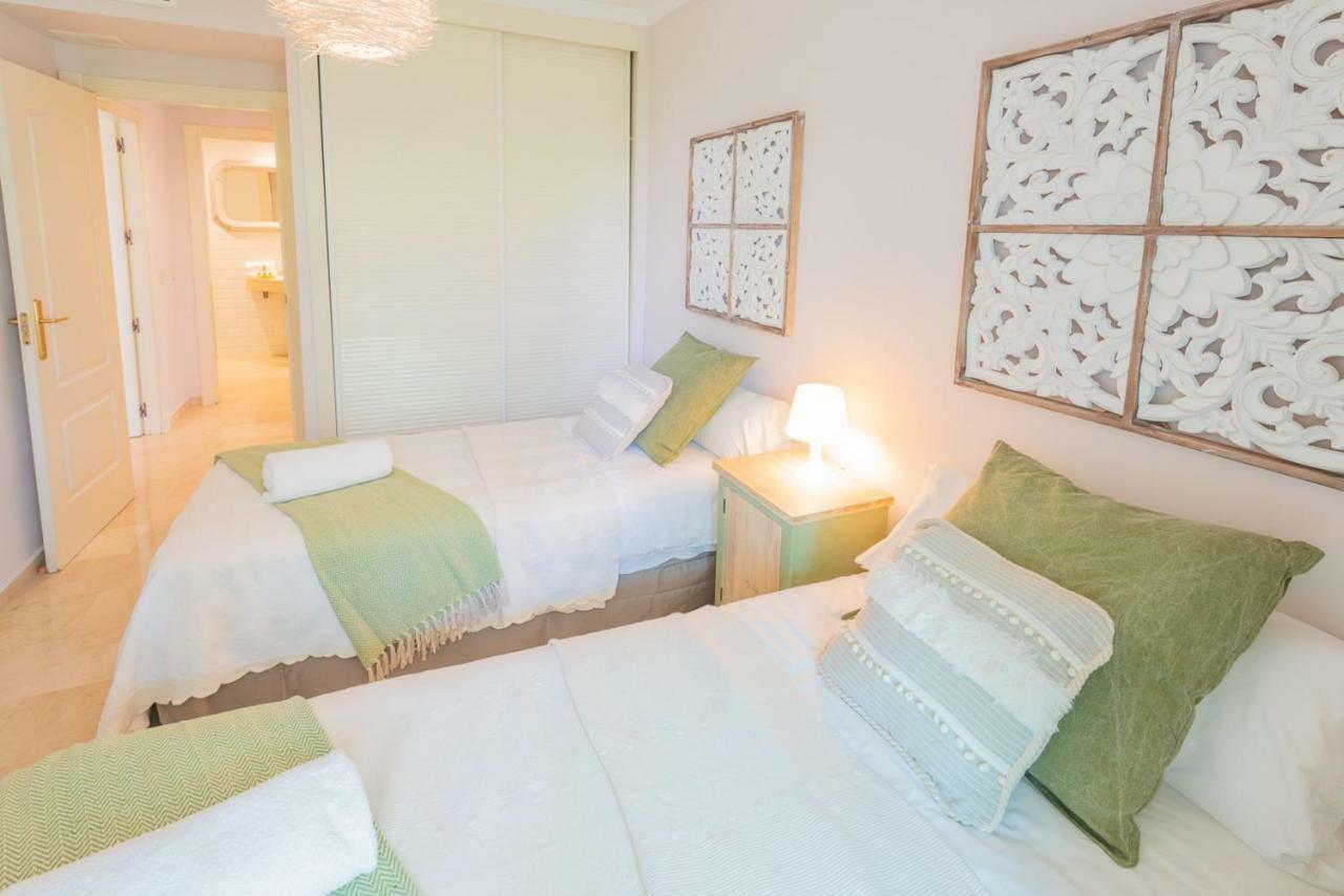 Terrazas De Banus Sunlit Retreat, Walk Everywhere!