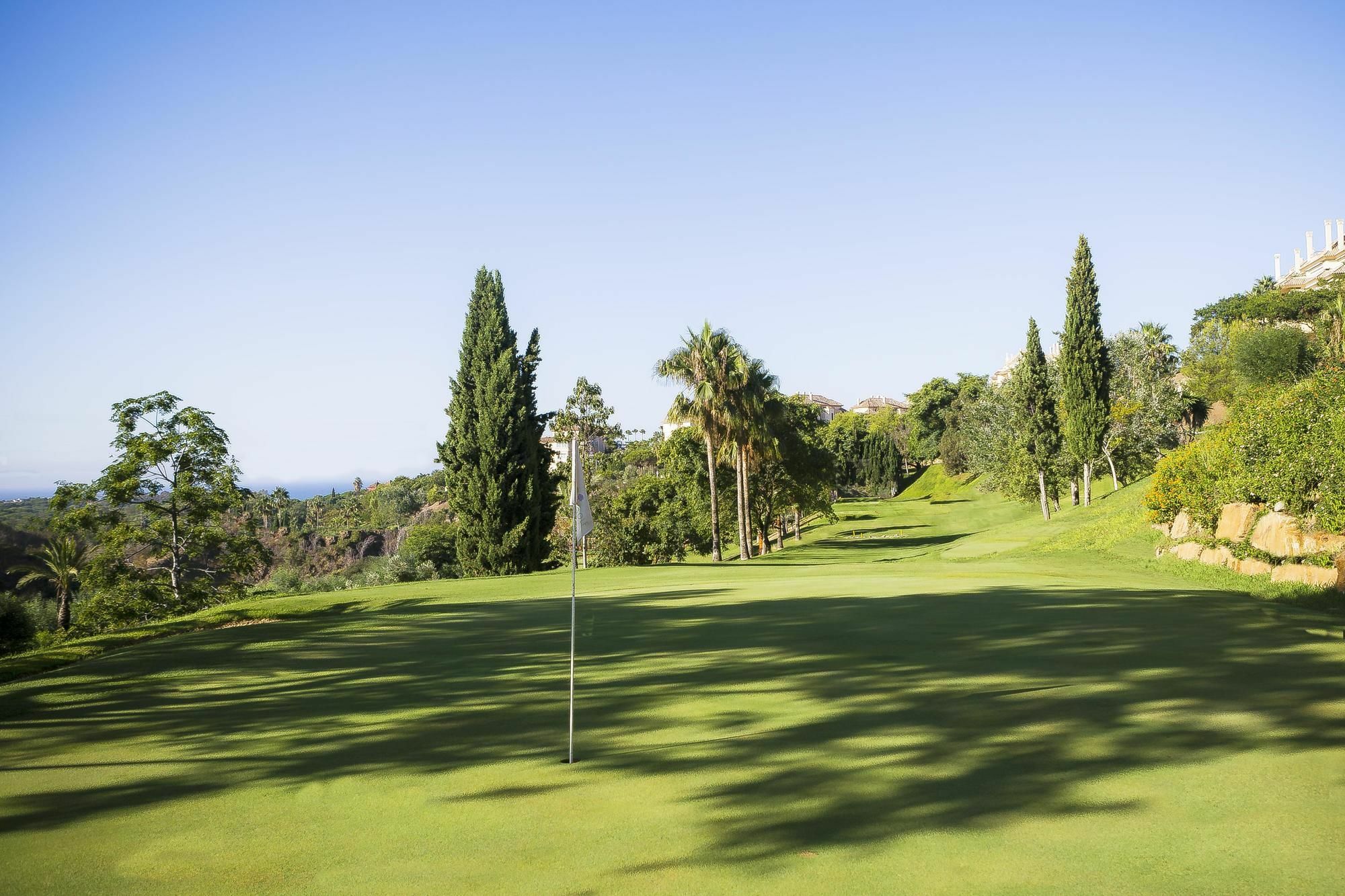 Greenlife Golf Club - *