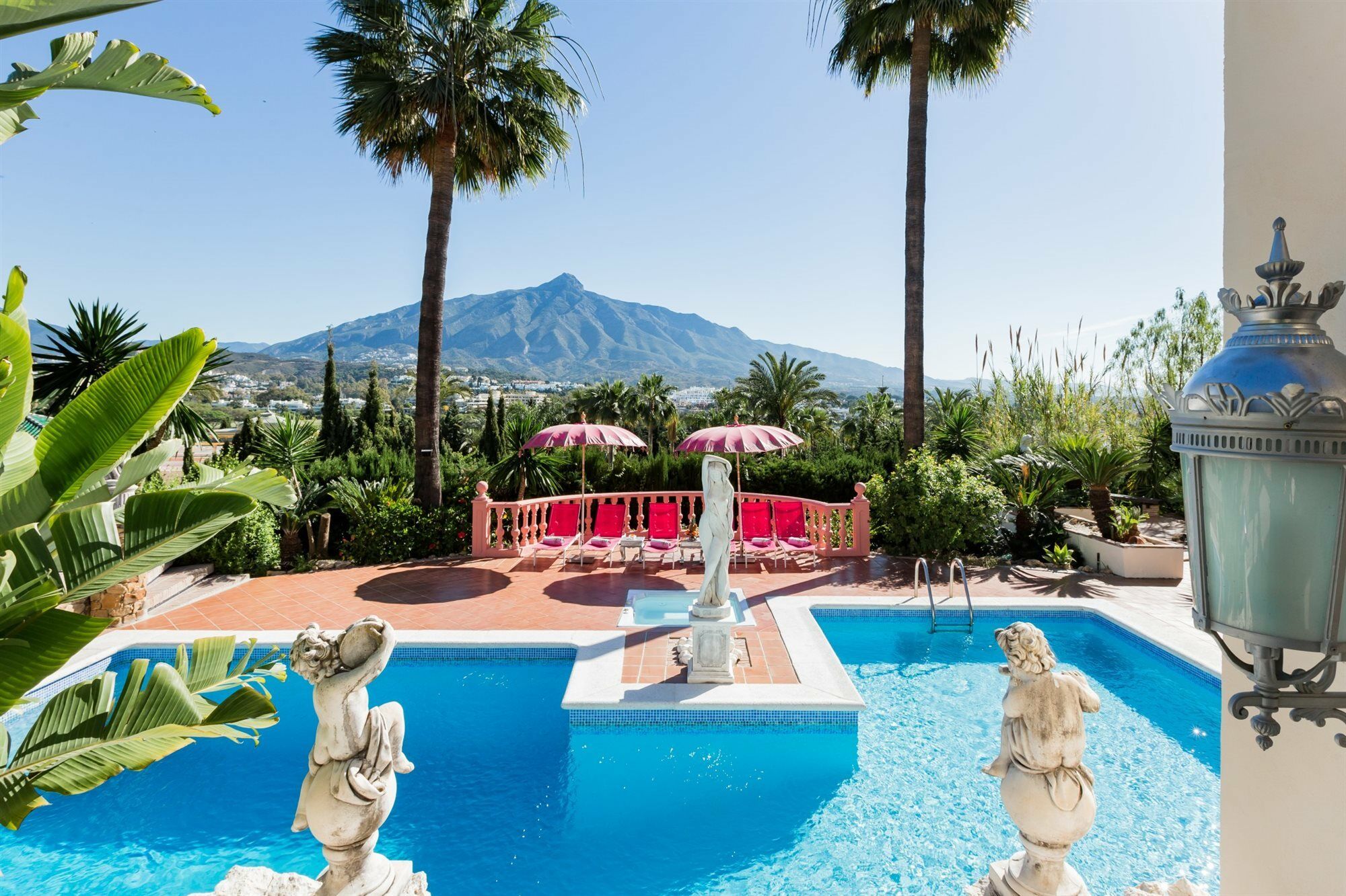 Royal Empire * Marbella