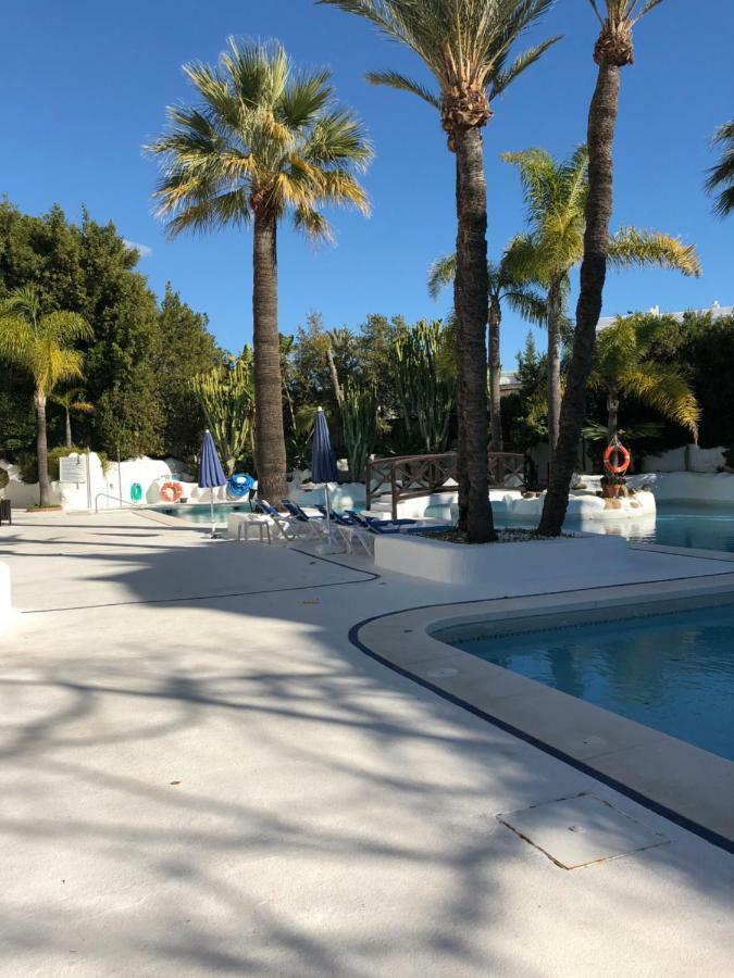 Luxury In La Isla, Puerto Banus Marbella