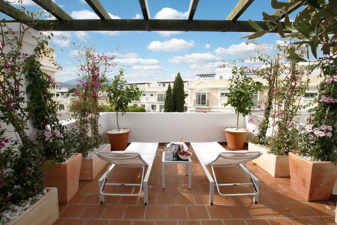 Apartment Spacious 2 Bed Duplex In Aloha Gardens Close To Puerto Banus *