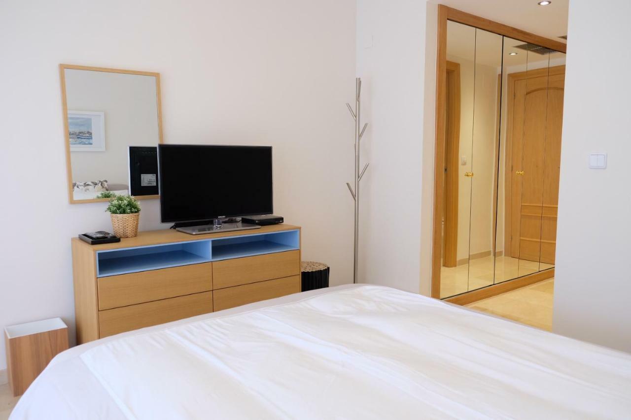 Apartamento Luxury Modern With Terrace, Pool And Garage!